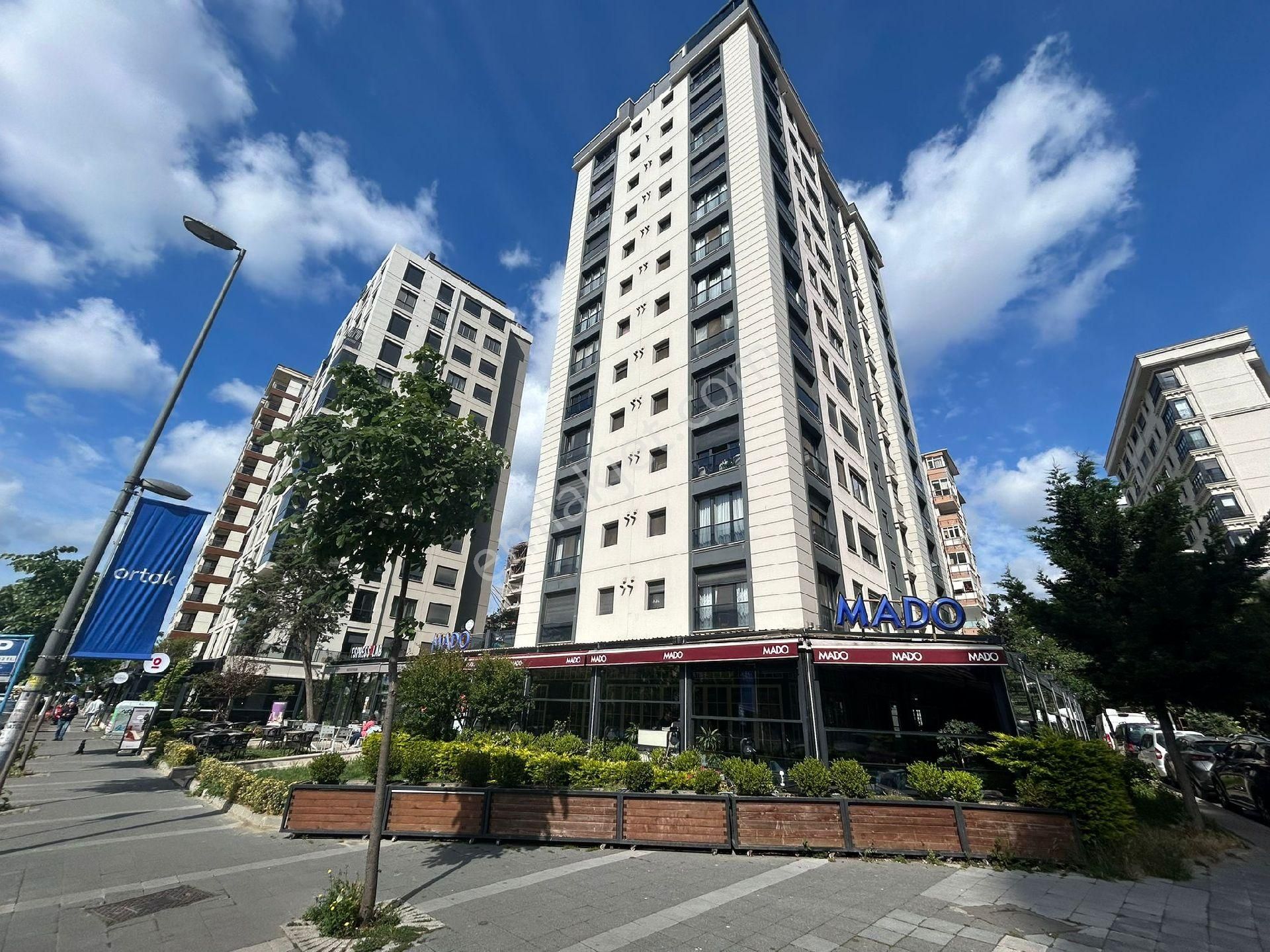 Kadıköy Bostancı Satılık Daire  BOSTANCI SAHİL VE MARMARAYA 2 DK. YENİ BİNADA KULLANIŞLI 2+1 YILDIZ EMLAK'TAN