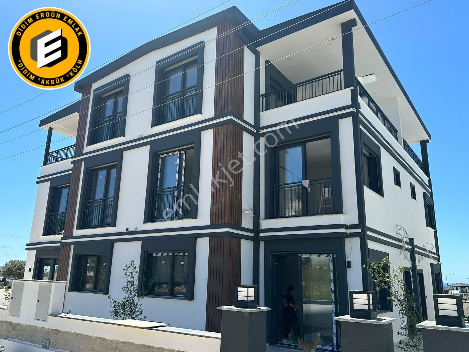 Didim Hisar Satılık Villa  Didim Hisar Mahallesin de 3+1 Açık Mutfak 140 m2 Ful Deniz Manzaralı Satılık Villa (1086 )