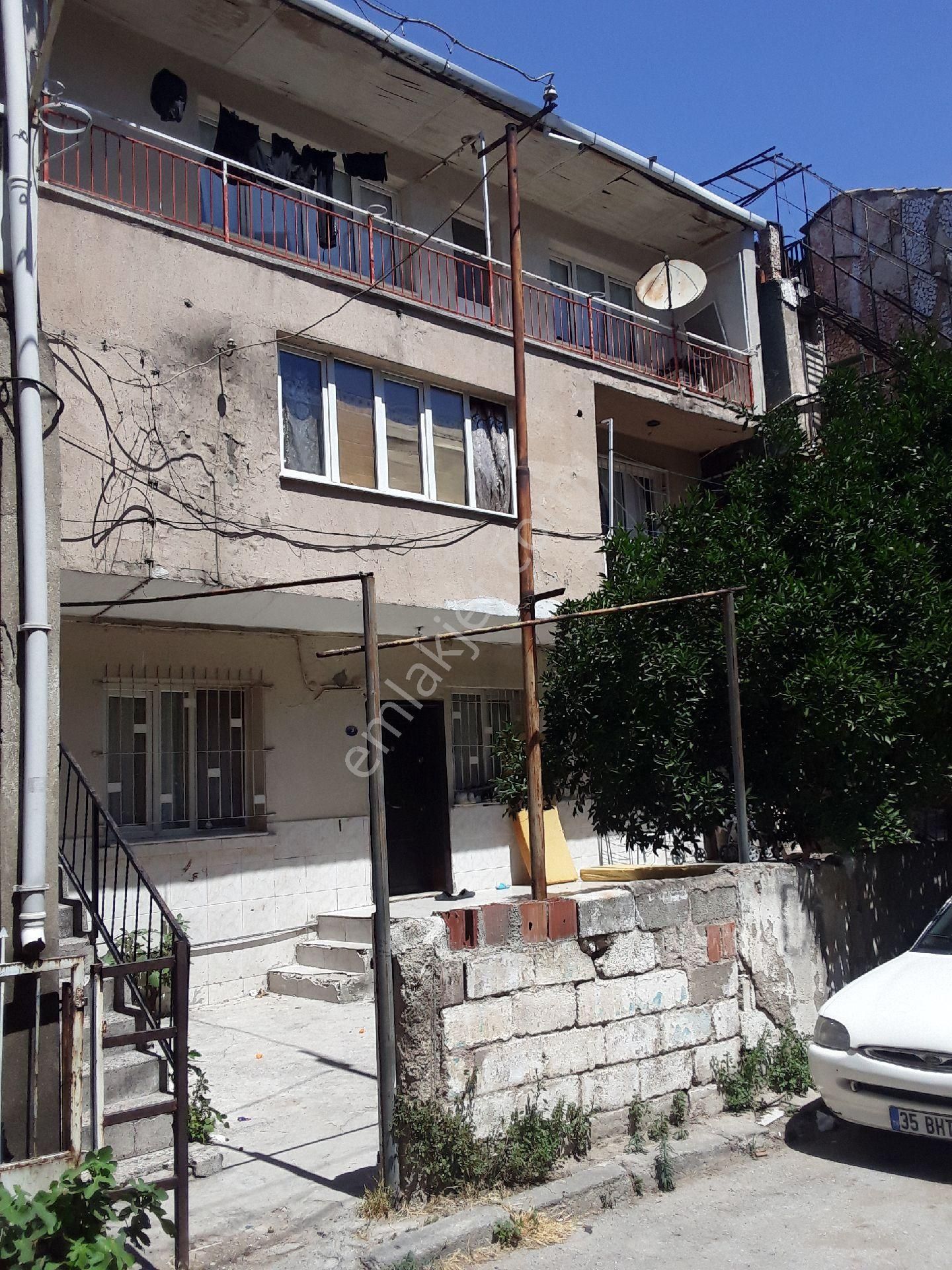 Karabağlar Sariyer Mah 3 Kat Komple Satılık Acil 10 Kat İmarlı