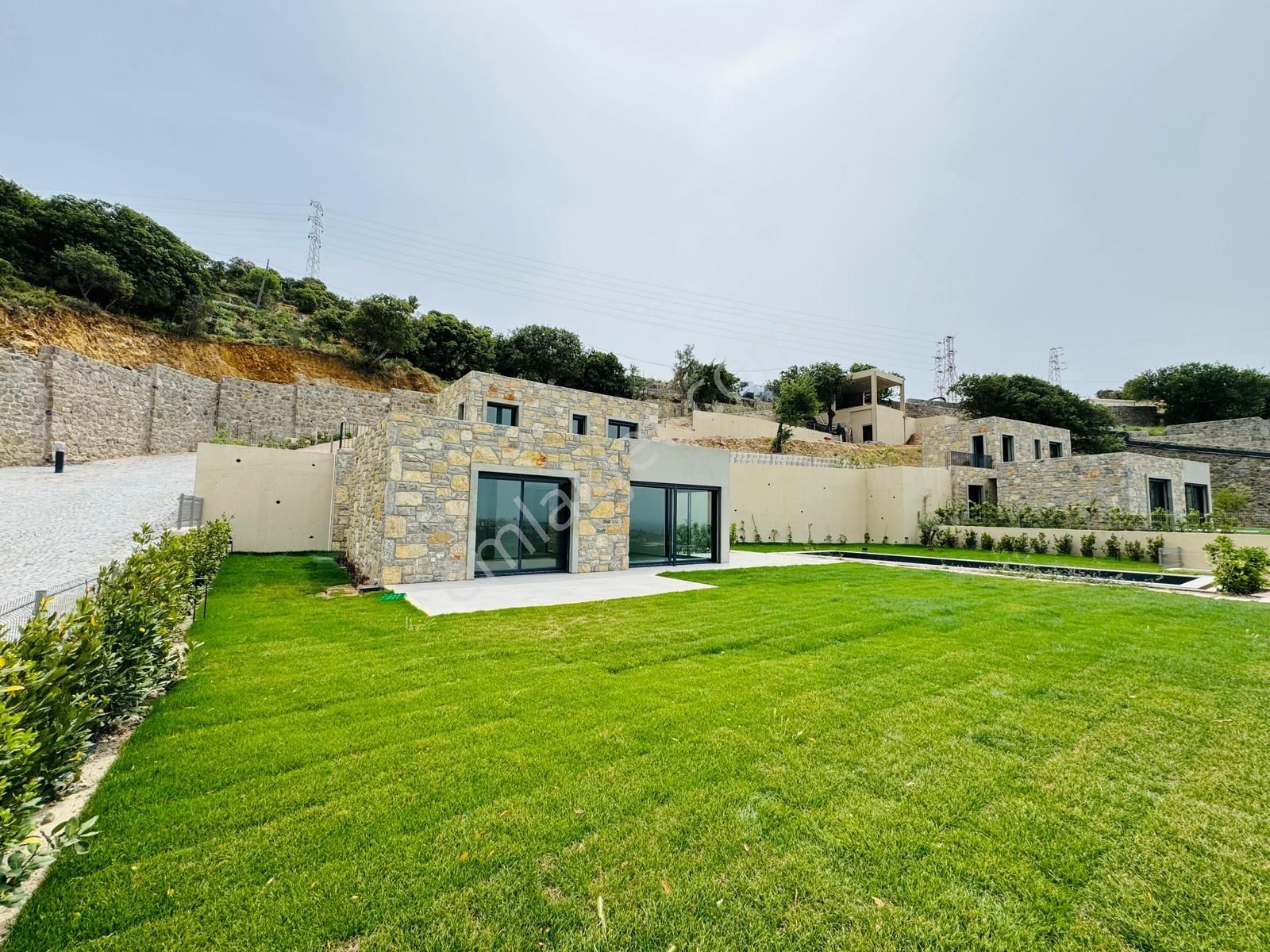 Gümüşlük'te Deniz Manzaralı Tek Katlı 3+1 Dubleks Villalar - Görsel 7