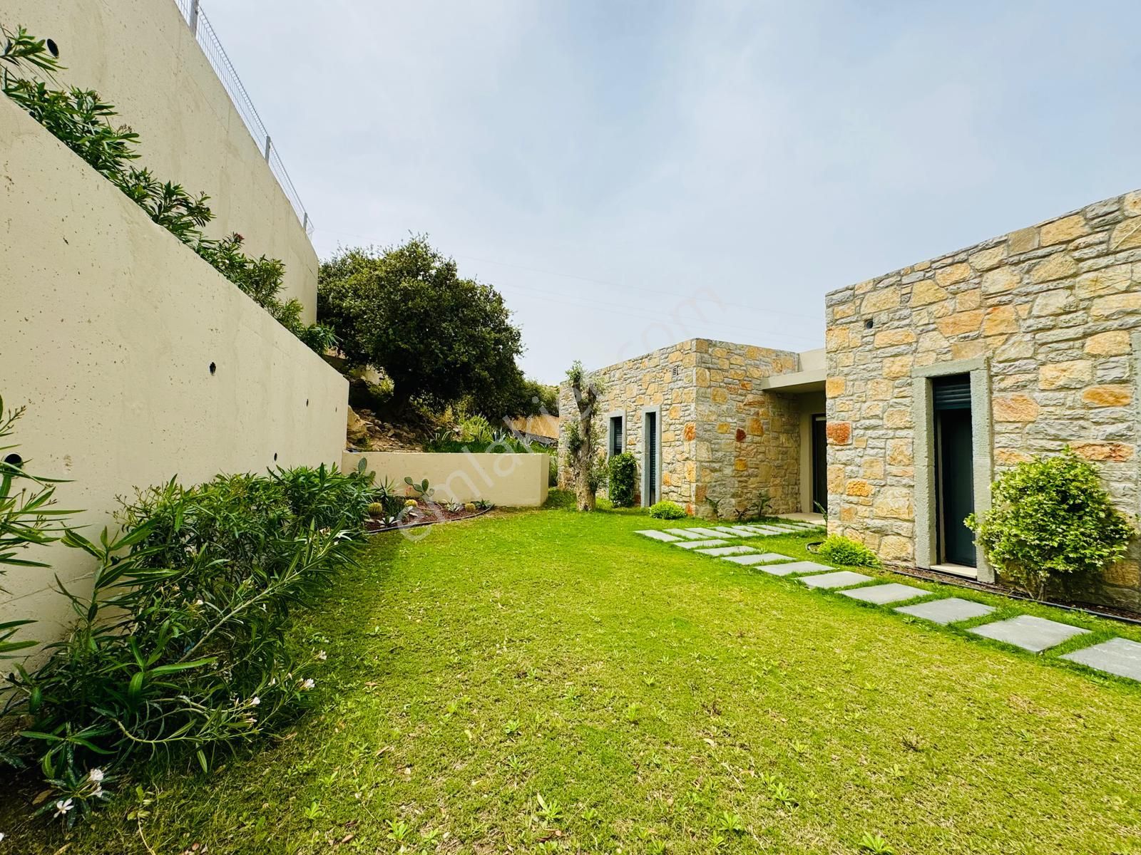 Gümüşlük'te Deniz Manzaralı Tek Katlı 3+1 Dubleks Villalar - Görsel 8