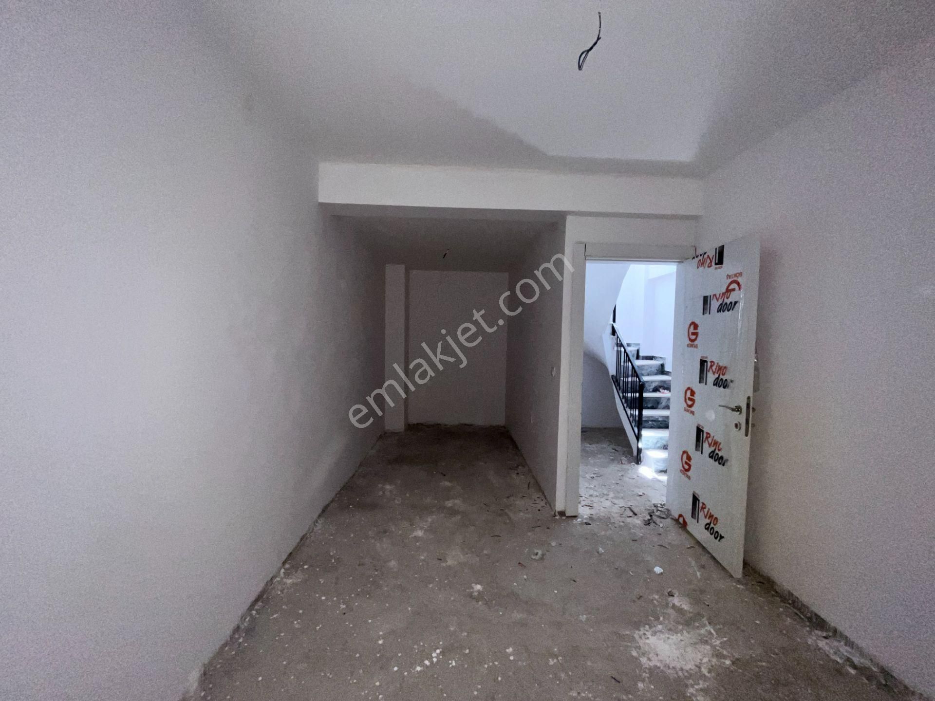 Seferihisar Çevrekent'te 5+1, 180m2 Sıfır Villa - Görsel 16