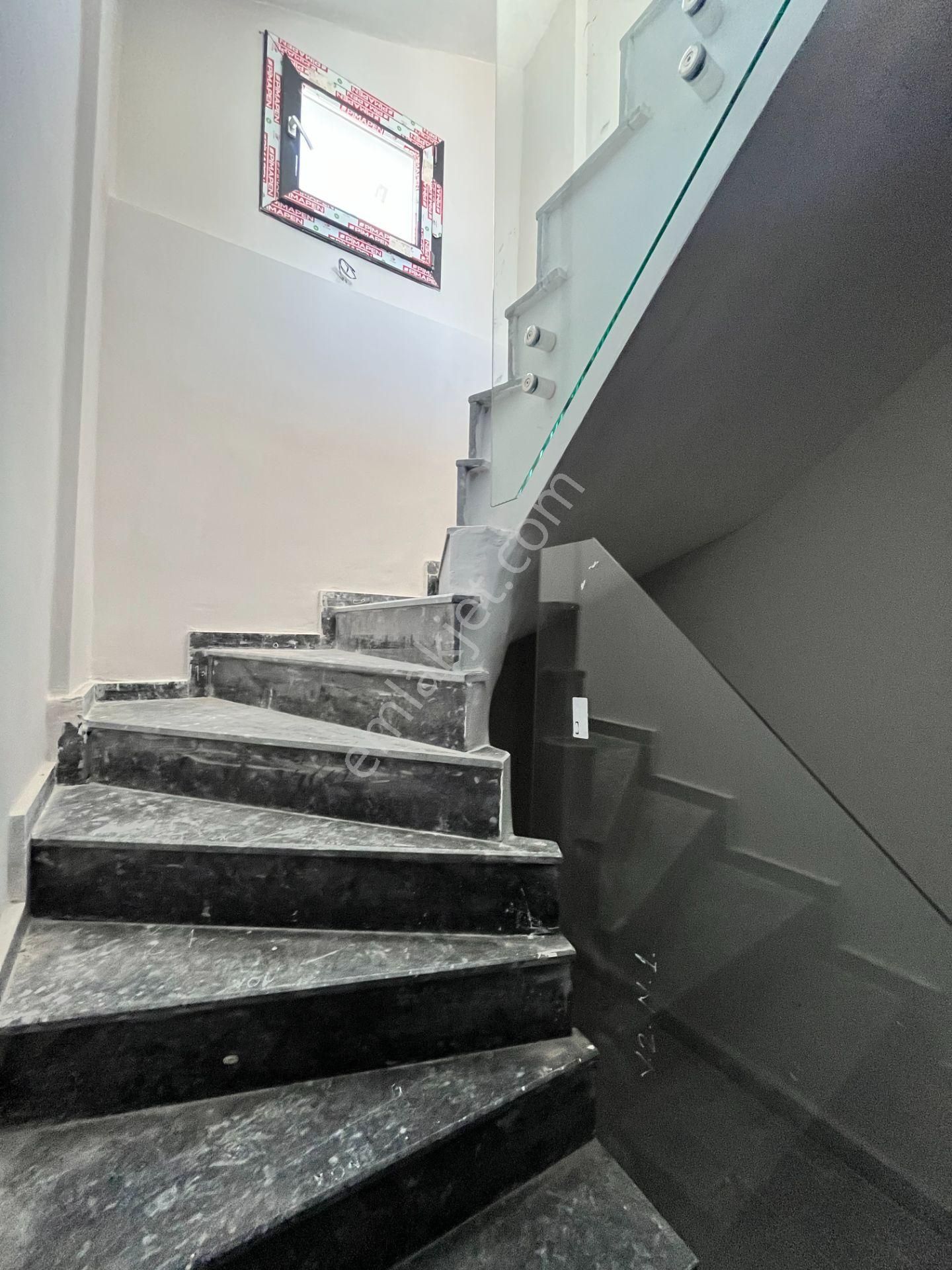 Seferihisar Düzce'de Villalar Bölgesinde 3+2 Sıfır Villa - Görsel 8