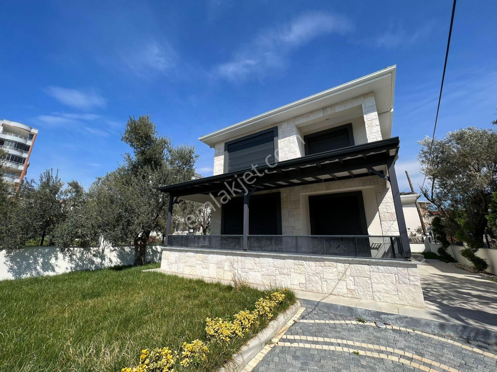 Edremit Kadıköy Satılık Villa  AKÇAY OYA GAYRİMENKUL'DEN TAM BAĞIMSIZ 4+1 ULTRA LÜKS MÜSTAKİL VİLLA 