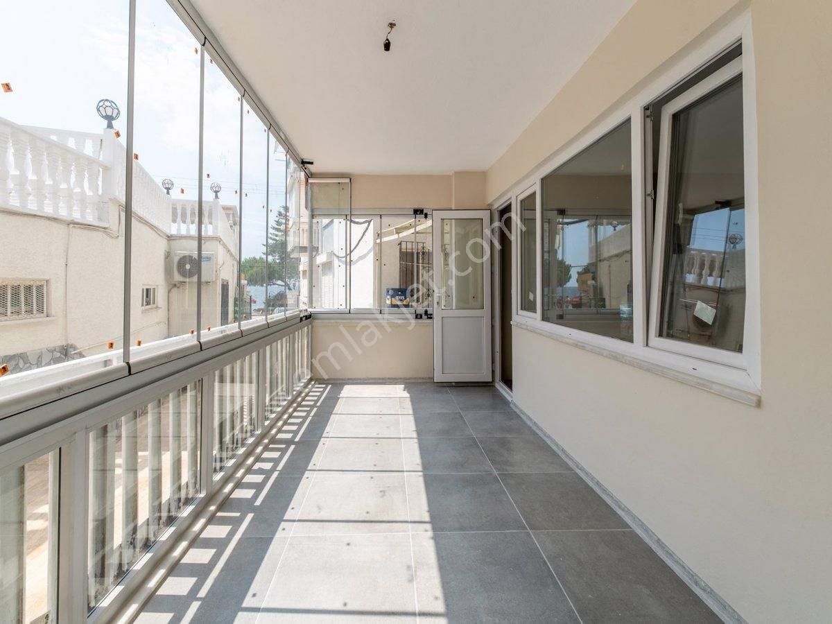 Gemlik Kurşunlu Satılık Daire Remax Area dan Denize Sıfır Havuzlu Sitede Satılık 2+1 Daire