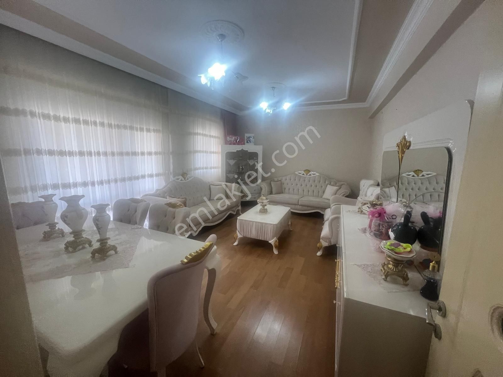 Karaköprü Çankaya Satılık Daire ACİL EMLAK GÜVENCESİYLE 3+1 SATILIK DAİRE 