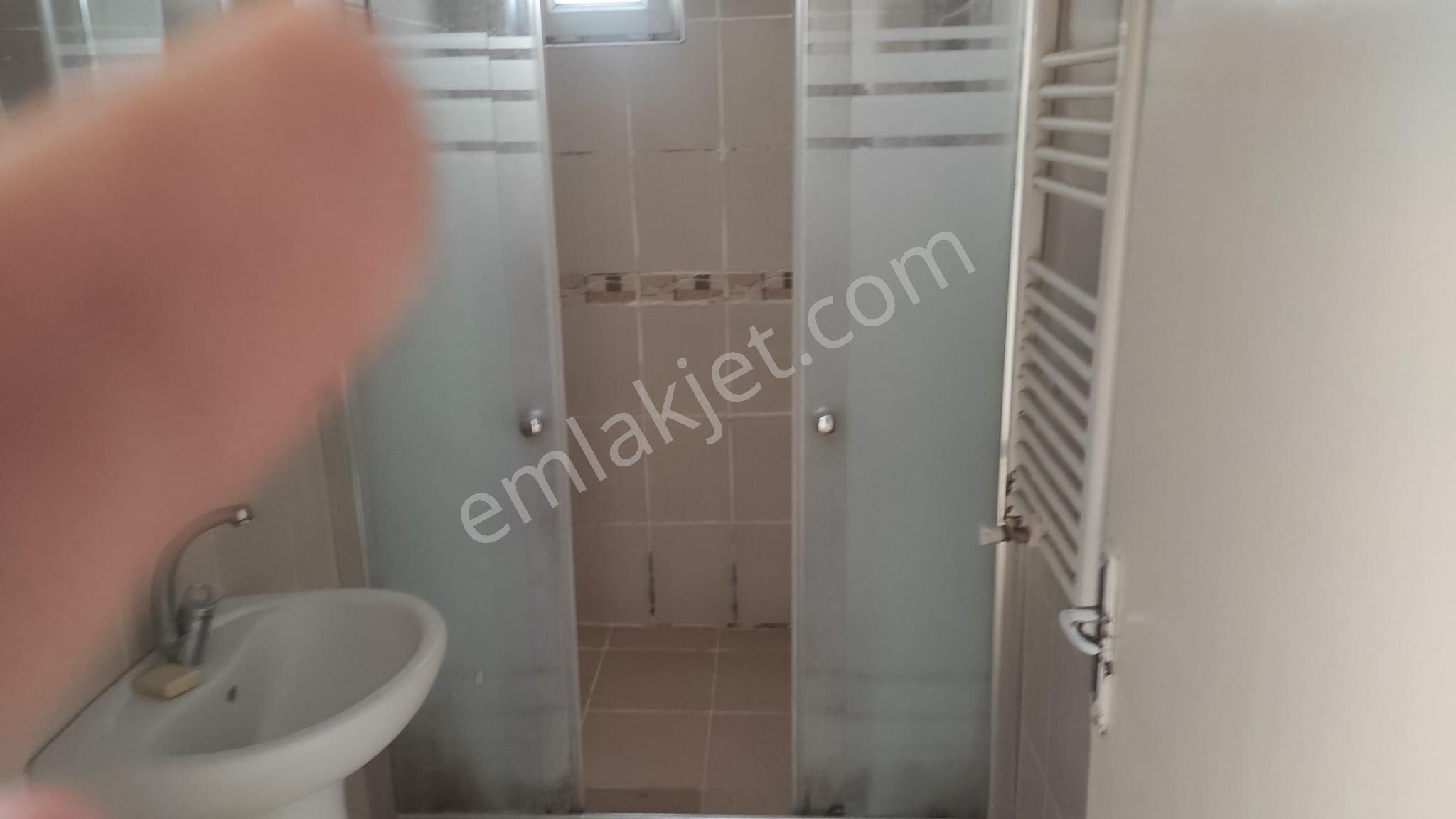 Sincan Atatürk Kiralık Büro  sincan atatürk mah cadde cepheli ofis ticariye yada meskene uygun kiralık daire