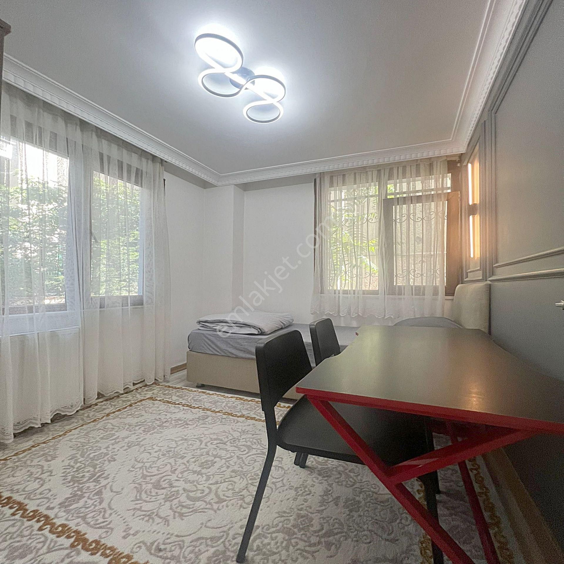 Beylikdüzü Yakuplu Kiralık Daire TERS DUBLEX BAHCELİ KAMELYALI 3+1 FULL EŞYALI KİRALIK DAİRE