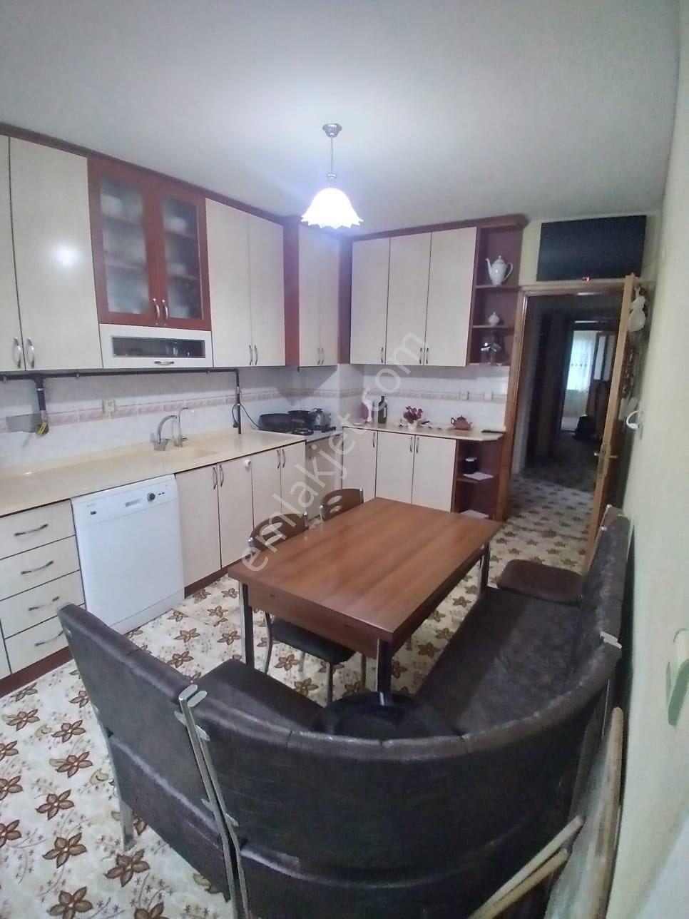 Çivril Akpınar Satılık Daire  YERLİ GAYRİMENKUL'deN SATILIK 3+1 DOĞALGAZLI DAİRE