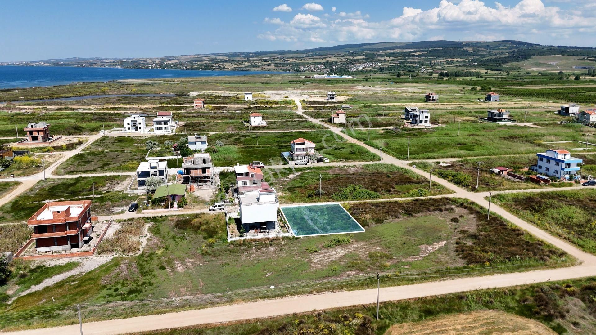 Lapseki Umurbey Bld. (Umurbey Merkez) Satılık Villa İmarlı  ÇANAKKALE LAPSEKİ UMURBEY DENİZE 200 METRE SATILIK ARSA