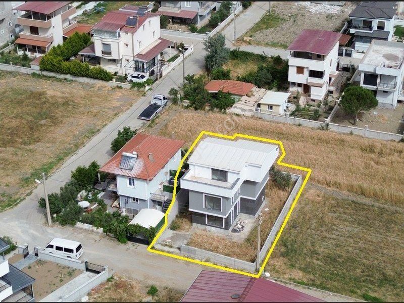 İzmir Aliağa Deniz Manzaralı Satılık Müstakil Ev Bülent ATEŞCİ'den Yeni Şakran Mah. 3203 Sokakta Müstakil Ev