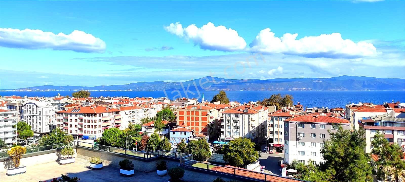 Mudanya Şükrüçavuş Satılık Daire SAHİBİNDEN MERKEZİ YERDE HAVUZLU DENİZ MANZARALI DAİRE 