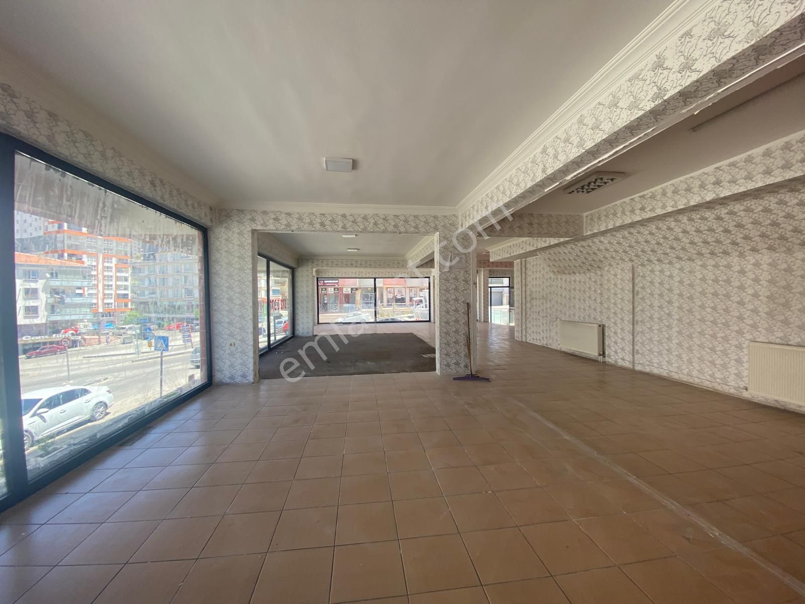 Adalı Gayrimenkul'den Satılık Köşe Başı Dükkan Yeşilbayırın İşlek Caddesinde - Görsel 15