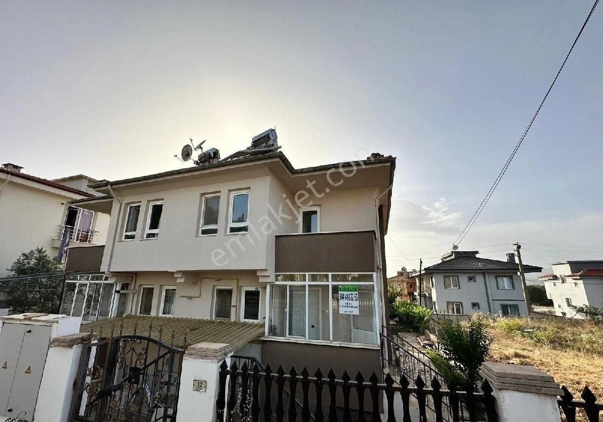 Menteşe Yeniköy Kiralık Müstakil Ev LİDER'DEN Muğla Menteşe Yeniköy'de Kiralık 3+1 Dubleks