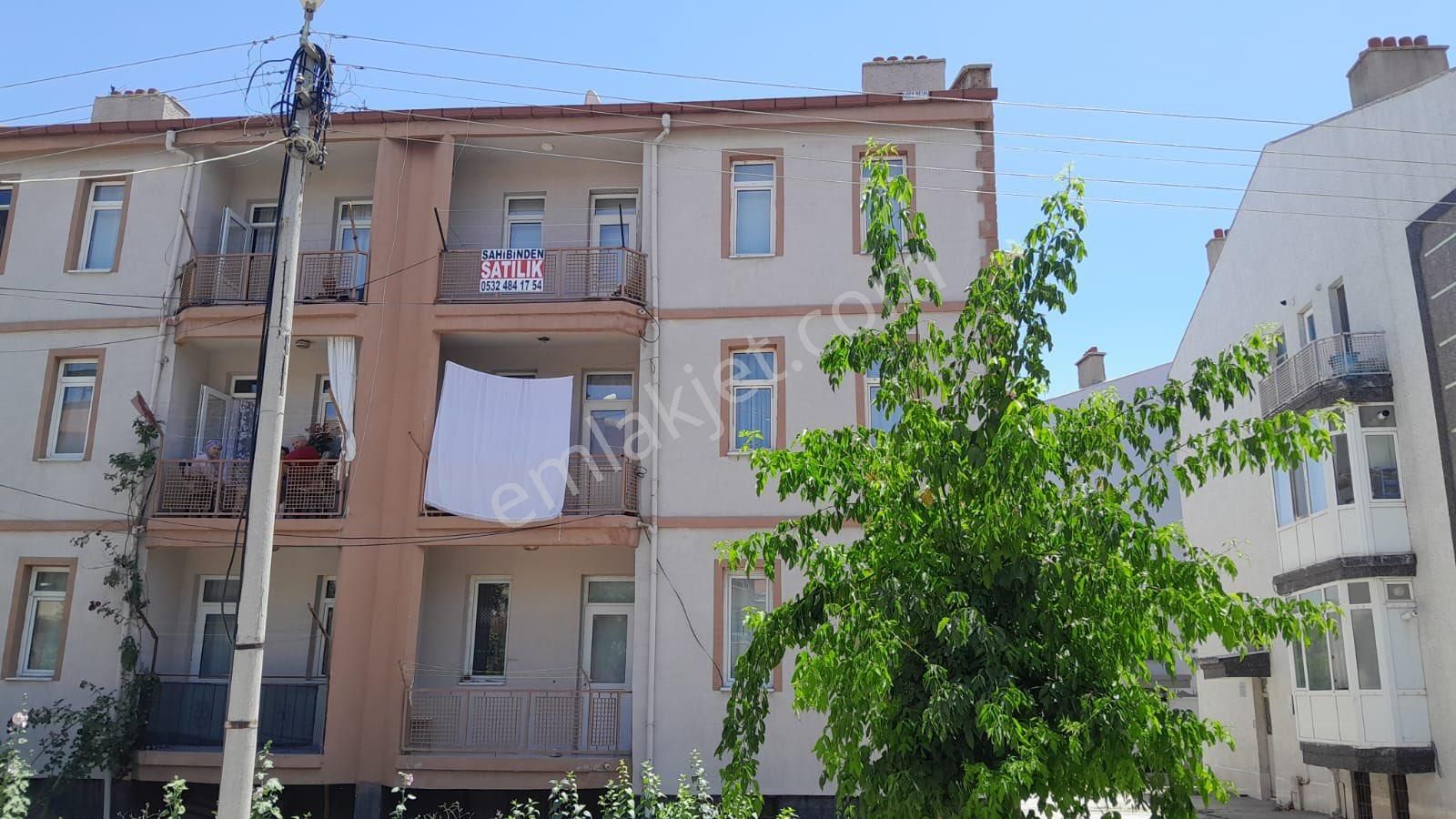 Afyonkarahisar Merkez Hoca Ahmet Yesevi Satılık Daire Sahibinden temiz bakımlı daire