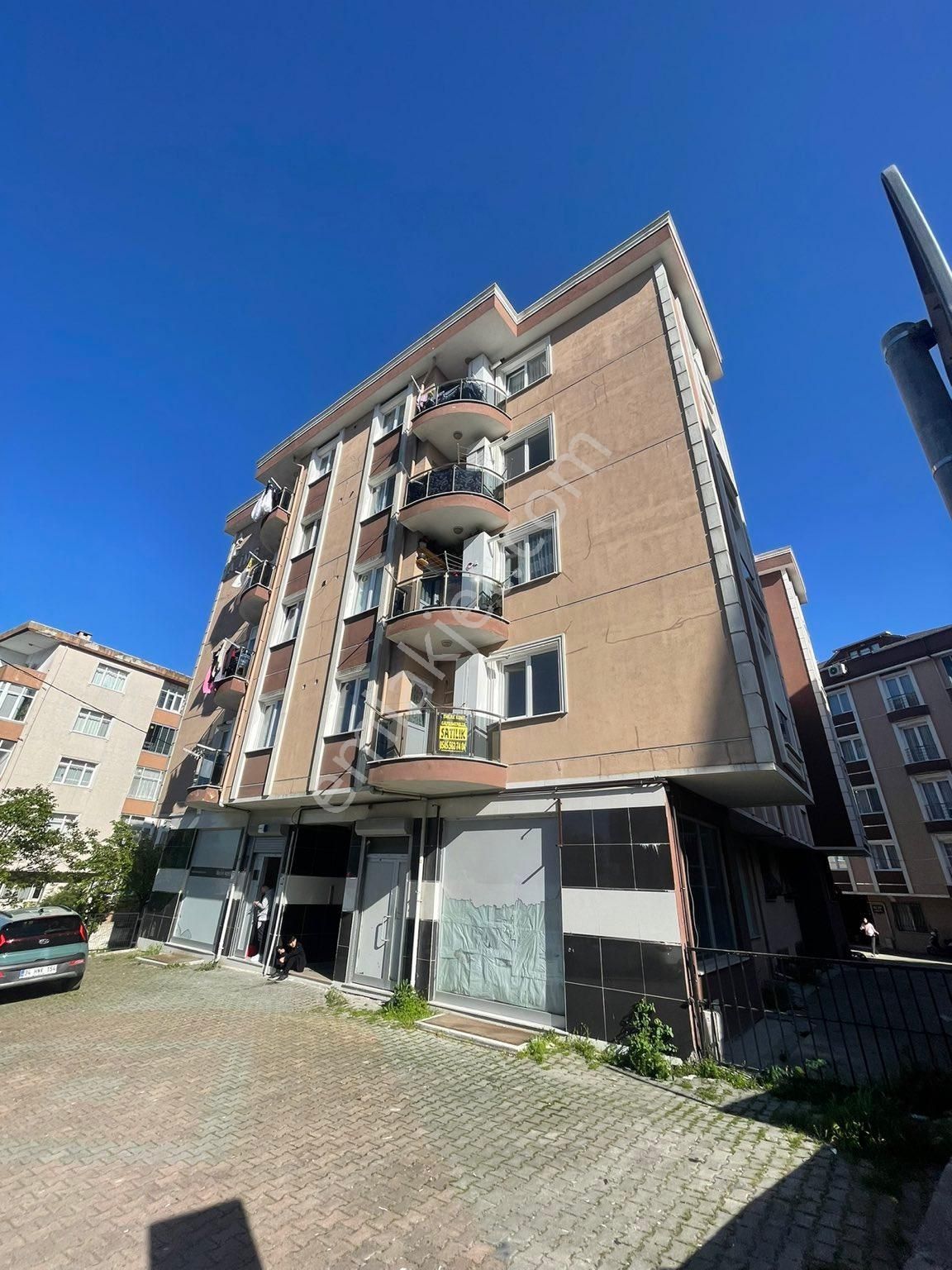 Arnavutköy Hadımköy Satılık Daire  HADIMKÖY MERKEZDE 2+1 SATILIK DAİRE