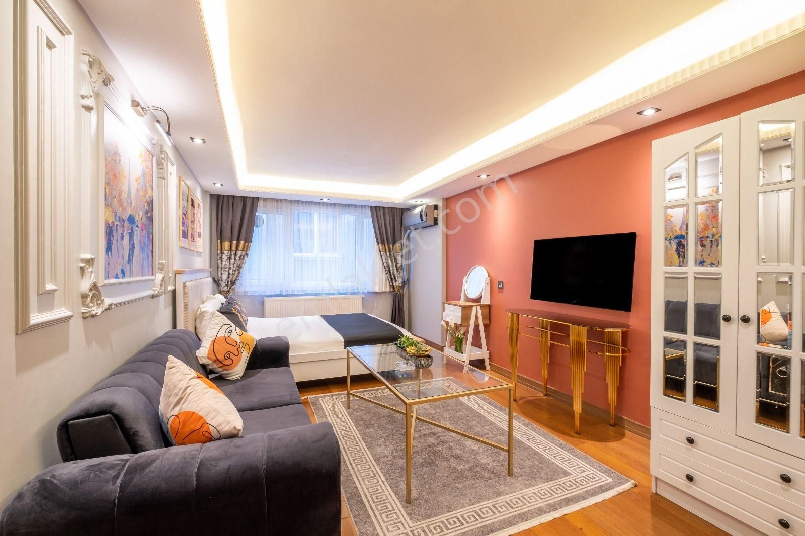 Şişli 19 Mayıs Günlük Kiralık Daire  CEVAHİR AVM ÇOK YAKIN MERKEZİ KONUMDA LUX TEMİZ KONFORLU 1+0 1+1 DAİRE 