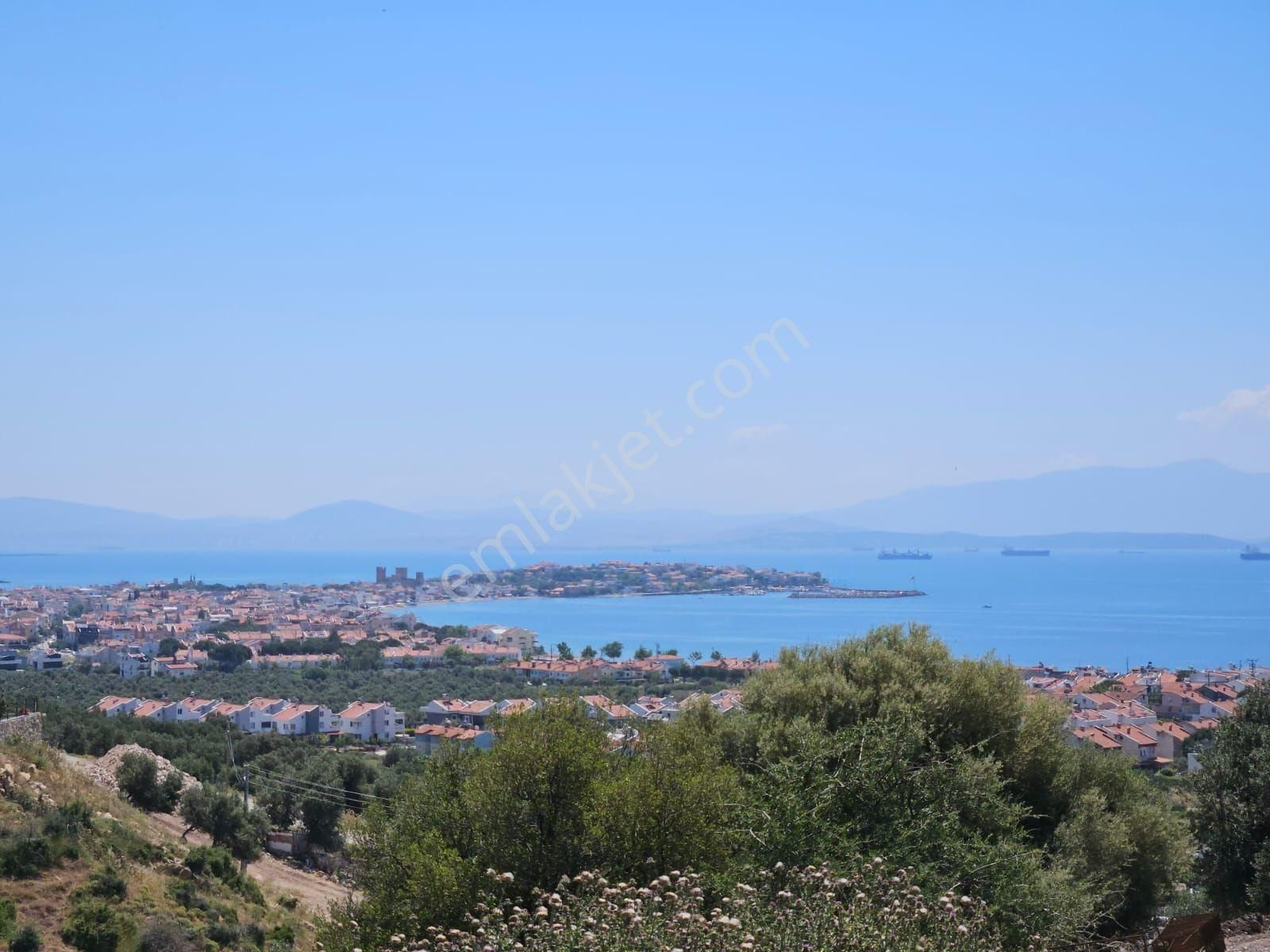 Dikili Çandarlı Satılık Villa İmarlı Izmir Çandarlı'da Deniz Manzarali Imarli Villa Arsası 