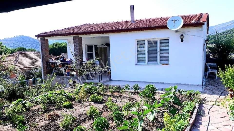 Dikili Kocaoba Satılık Köy Evi DİKİLİ KOCAOBA'DA SATILIK MÜSTAKİL KÖY EVİ 