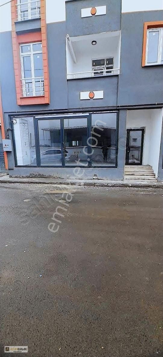 Kars Merkez Şehitler Kiralık Dükkan & Mağaza ALTIN EMLAKLTAN 120 M2 BODRUMLU İNÖNÜ CD YAKINI SIFIR DÜKKAN