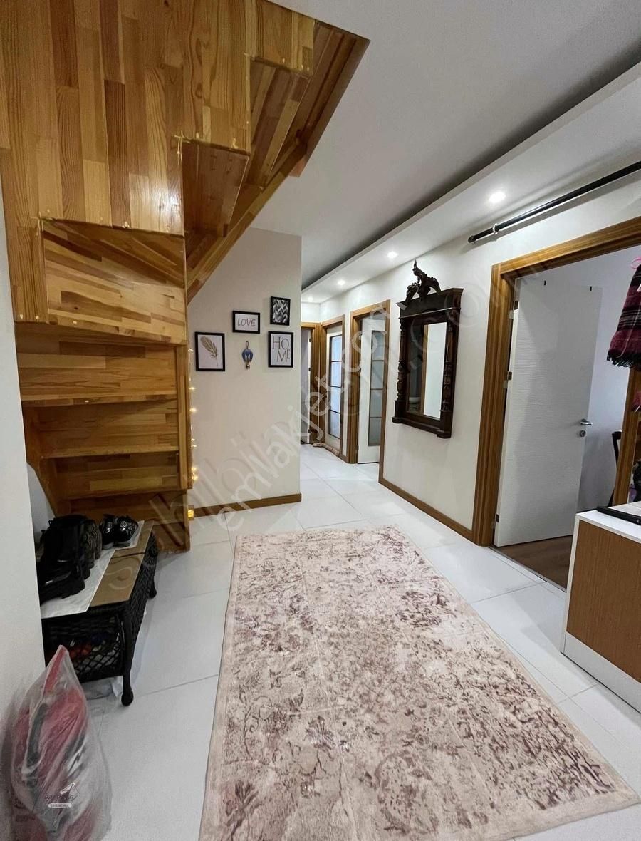 Büyükçekmece Pınartepe Satılık Daire BÜYÜKÇEKMECE PINARTEPE DE 4+2 DUBLEX 220M2 5.950.000TL