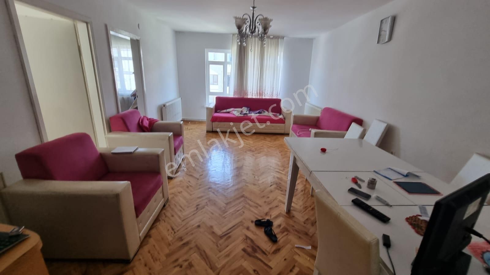 Mamak Çağlayan Satılık Daire YÜKSEK MODEL ARAÇ TAKASLI SÜLEYMAN AYTEN CAD. 120M2 3+1 OTOPARKLI SATILIK DAİRE