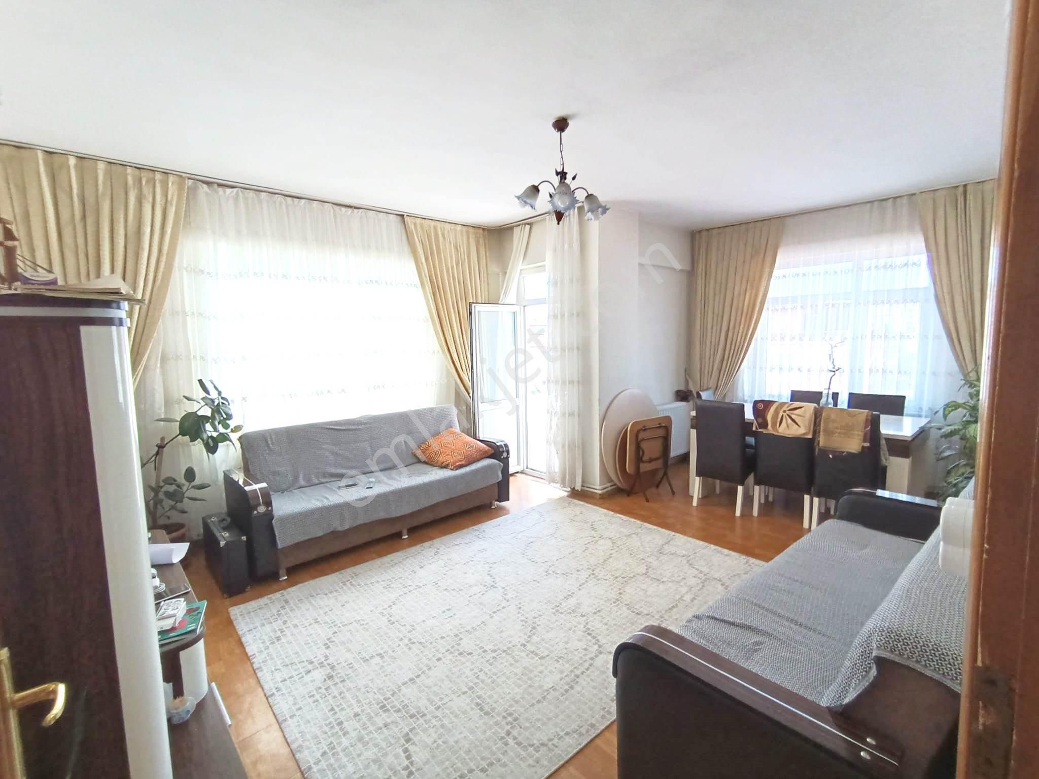 Pendik Esenyalı Satılık Daire SATILIK DAİRE İSTANBUL PENDİK ESENYALI MAH