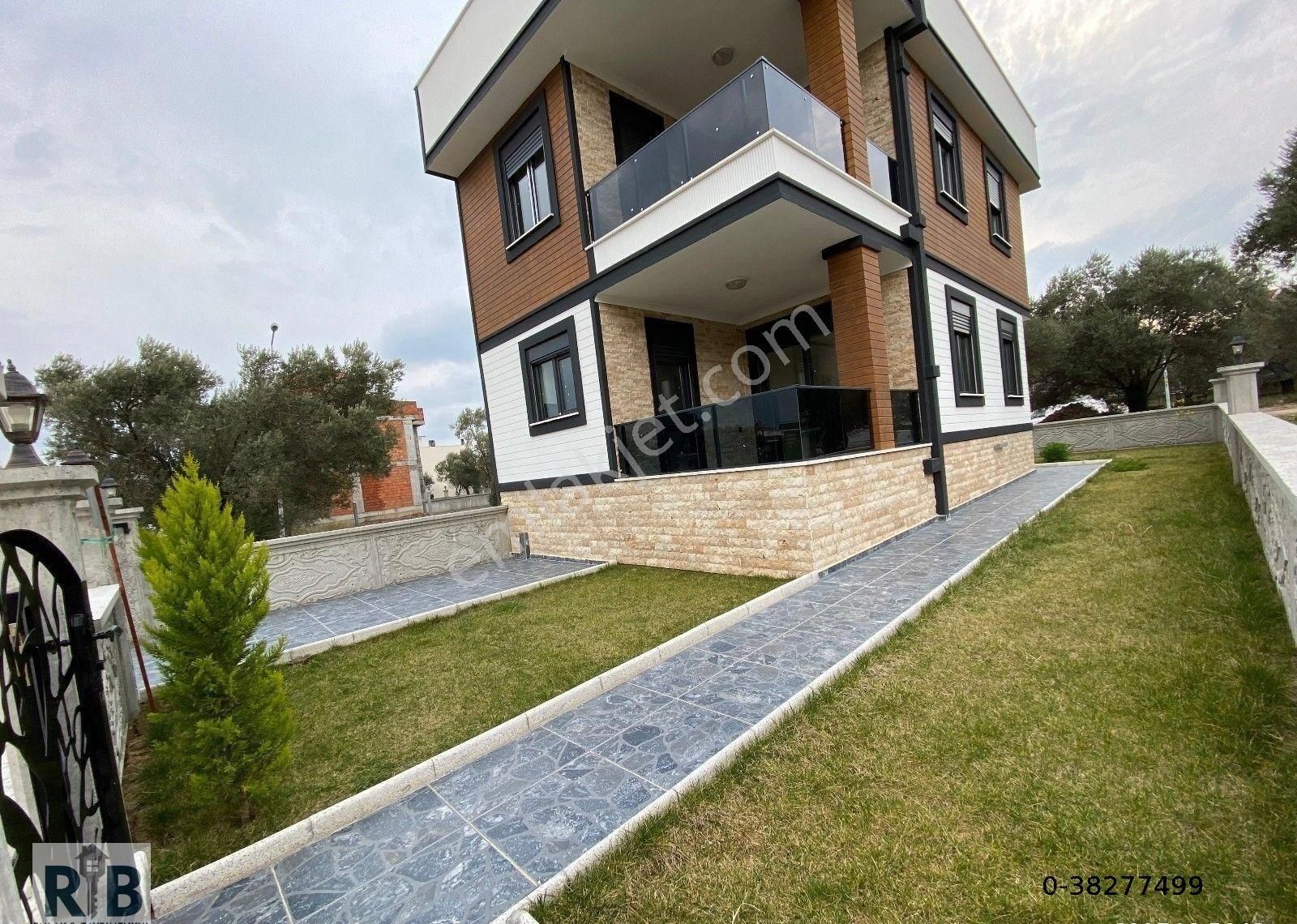 Edremit Güre Satılık Villa RB SATILIK GÜRE 3+1 200m2 MUSTAKİL BAHÇELİ OTOPARKLI VİLLA