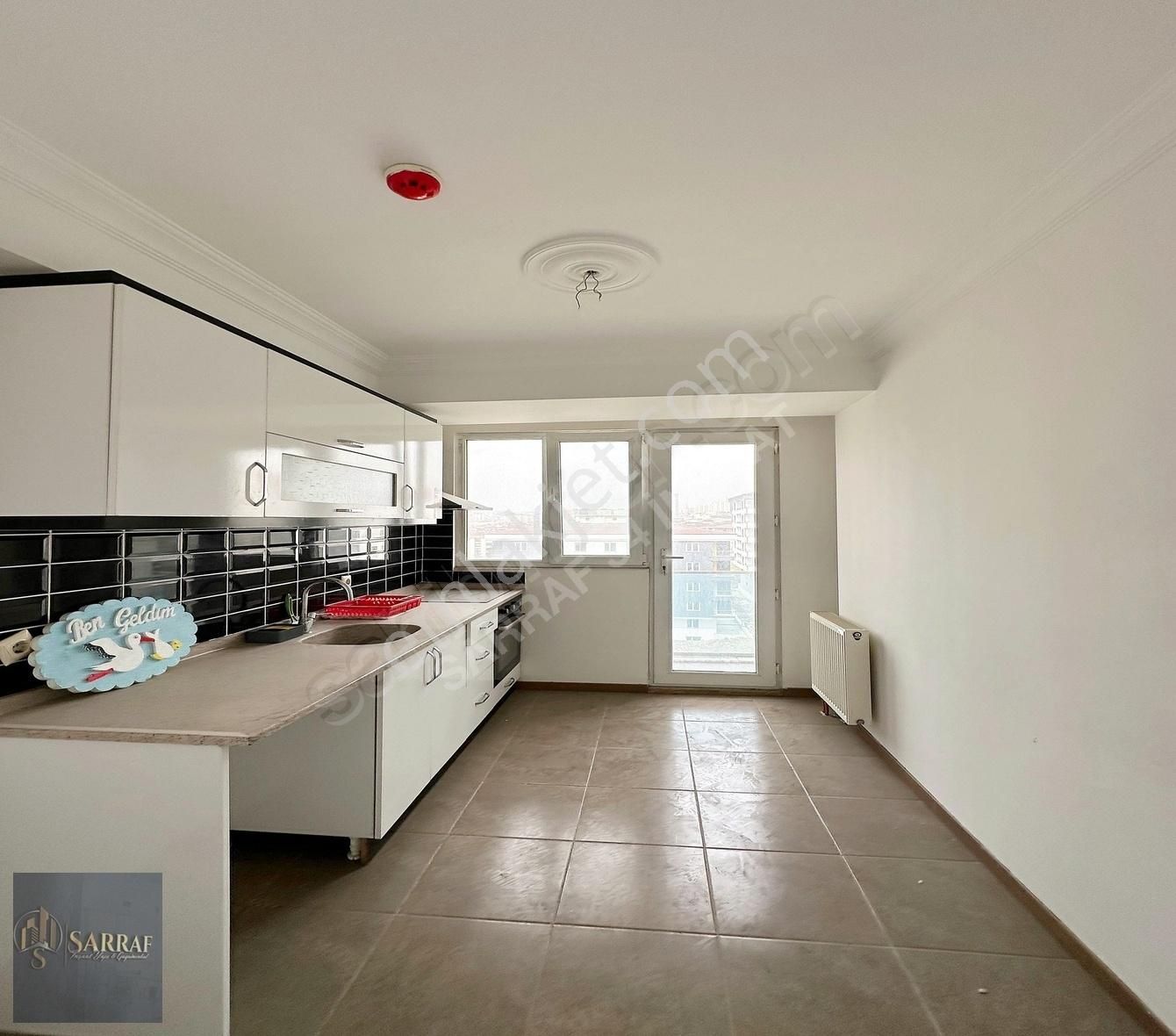 Beylikdüzü Sarraf'tan Havuzlu Full Sitede Geniş M2 Metrobüs 4 Dk - Görsel 2