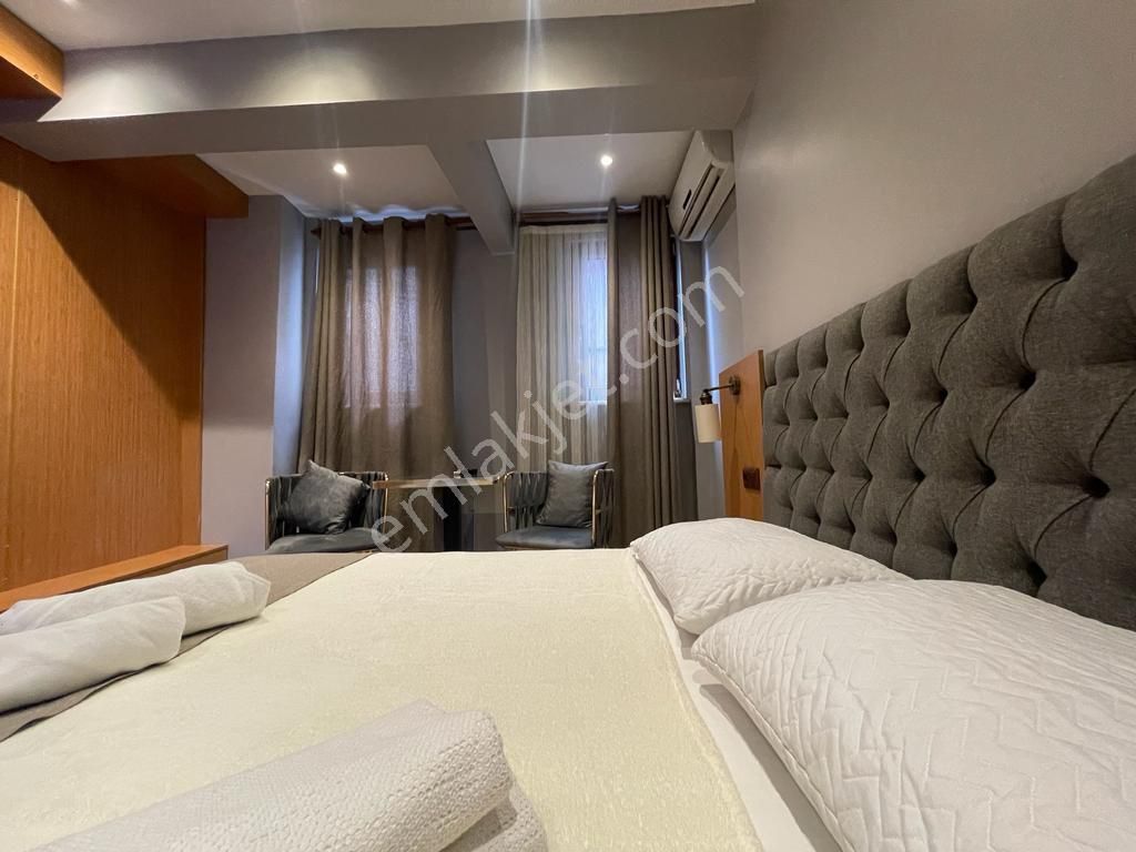 Beyoğlu Katip Mustafa Çelebi Günlük Kiralık Daire  TAKSİM  ISTİKLAL CD BEYOGLU ULTRA LUKS 1 0 SUIT ODALAR ADA LIFE SUIT OTEL 