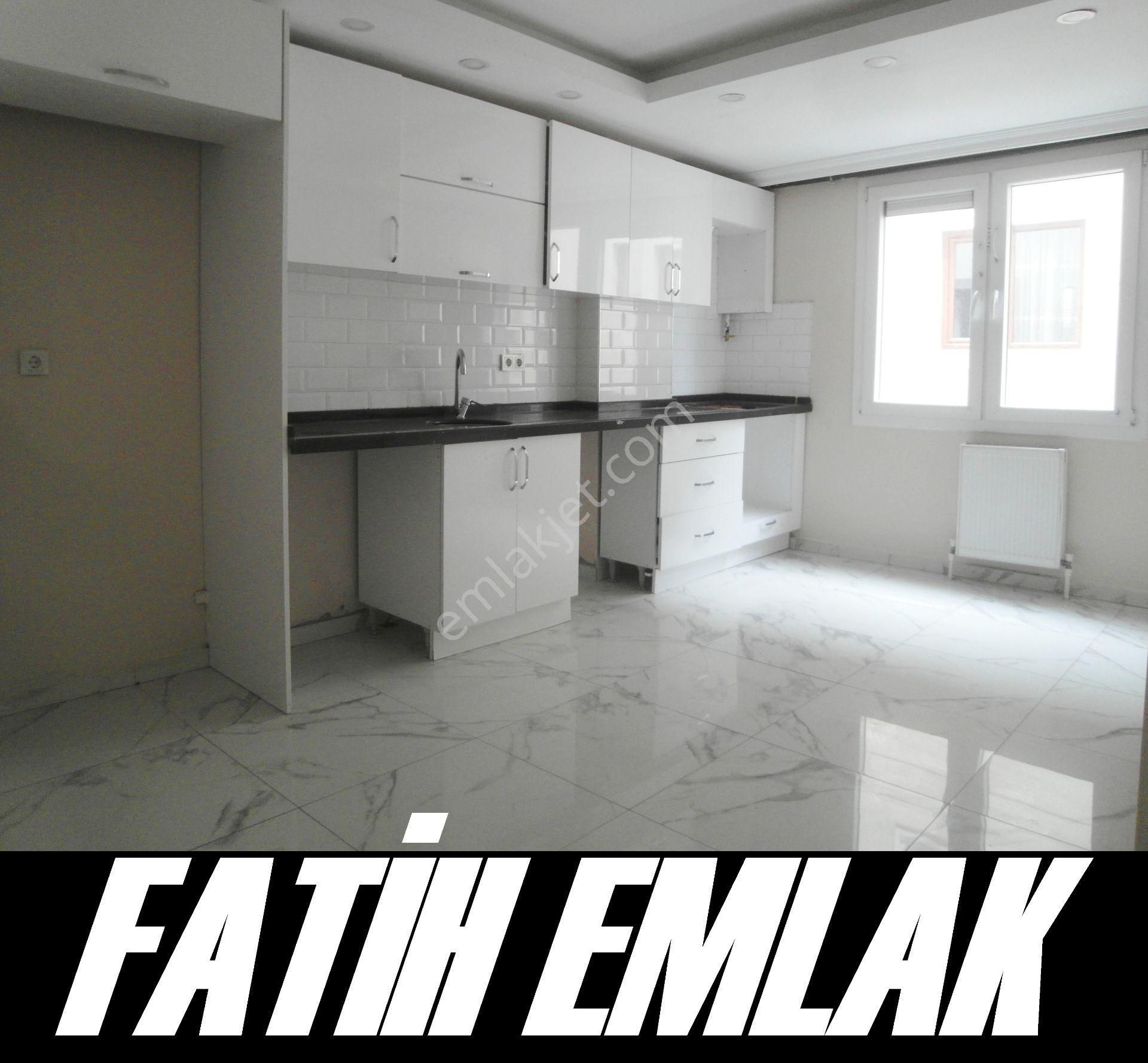 Bahçelievler Şirinevler Satılık Daire  FATİH EMLAK TAN 3 KAT 3+1 ASANSÖRLÜ OTOPARKLI GÜNEY CEPE 