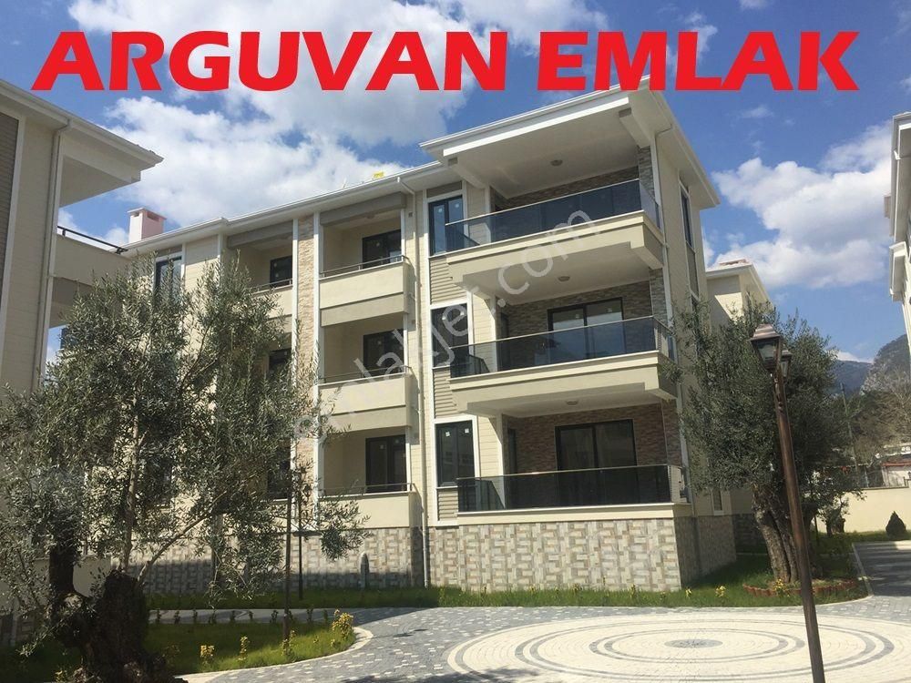 Edremit Altınoluk Satılık Daire  ARGUVAN EMLAK ALTINOLUK SATILIK 2+1 AYRI MUTFAK ASANSÖRLÜ YAZLIK DAİRE.