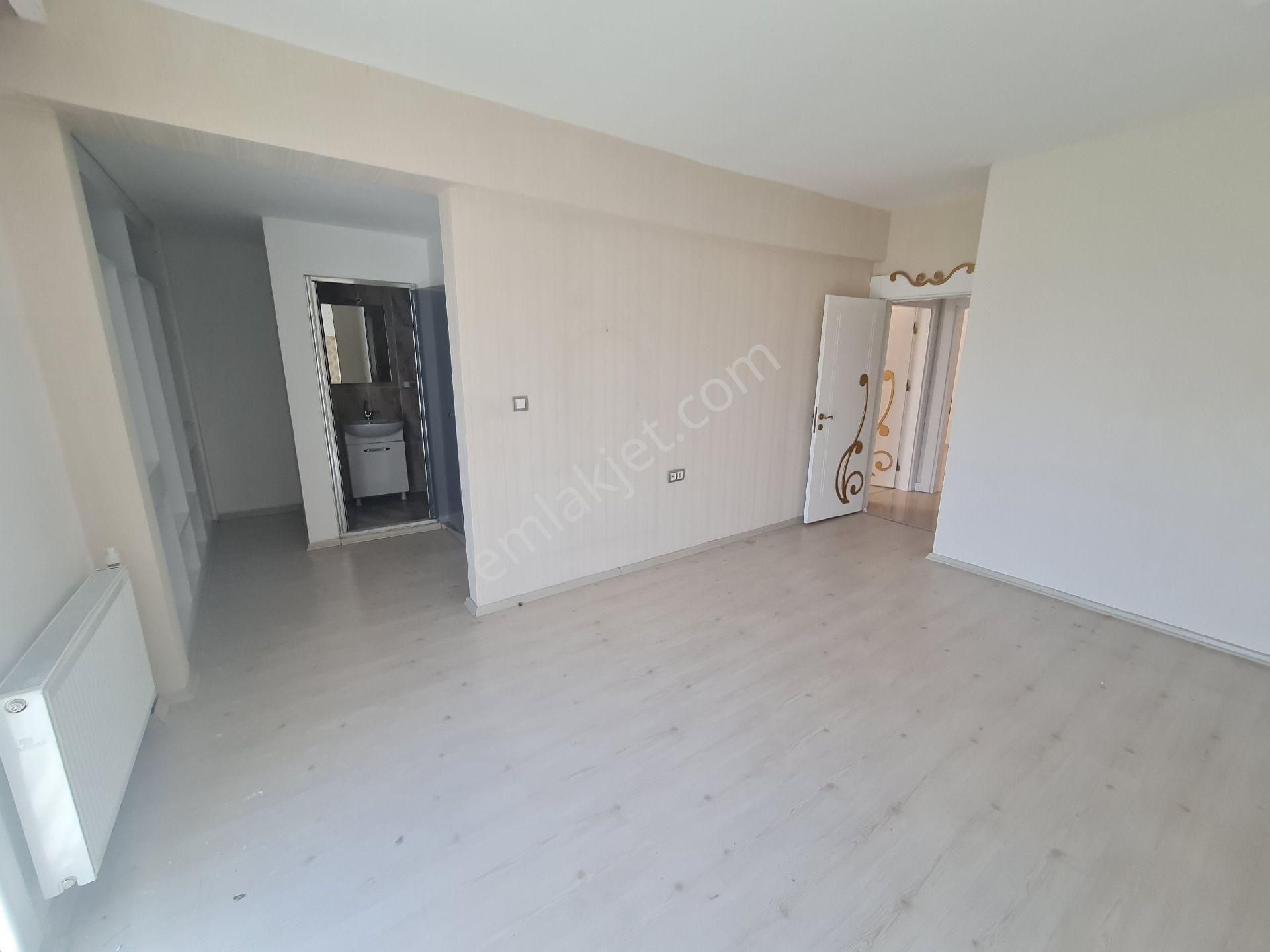 Kayapınar Fırat Satılık Daire  MEMORİAL ARKASI 4+1 FIRSAT DAİRE