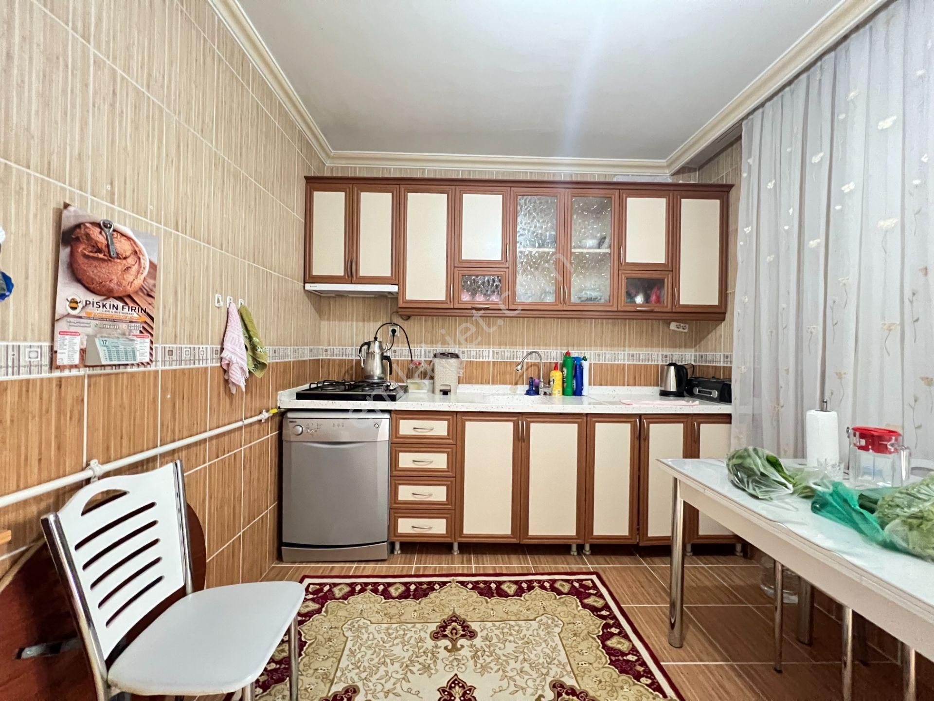 Pursaklar ufuk kiliç emlak'tan masrafsiz 1. kat 3+1 dai̇re