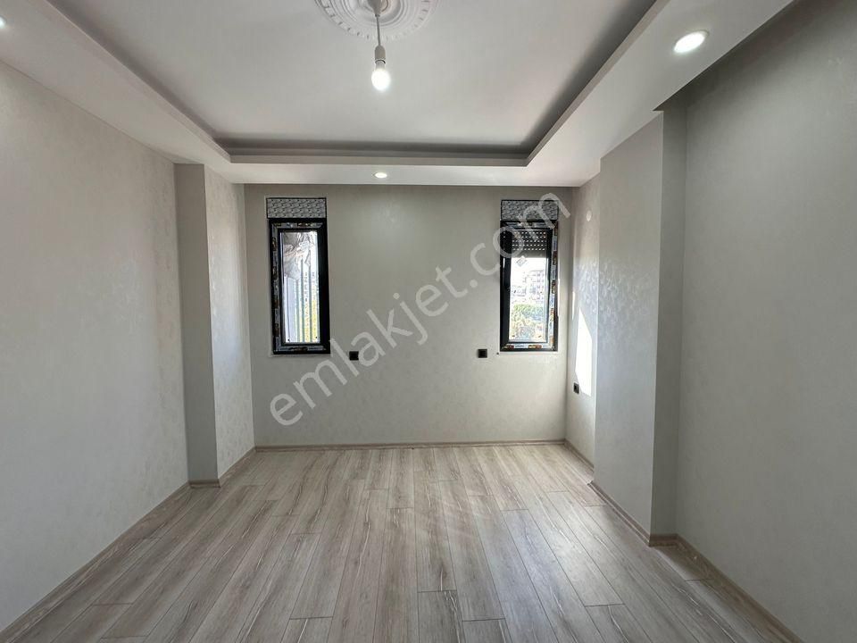 Beylikdüzü Yakuplu Satılık Daire   BEYLİKDÜZÜ'NDE SATILIK 2+1 LÜKS DAİRE