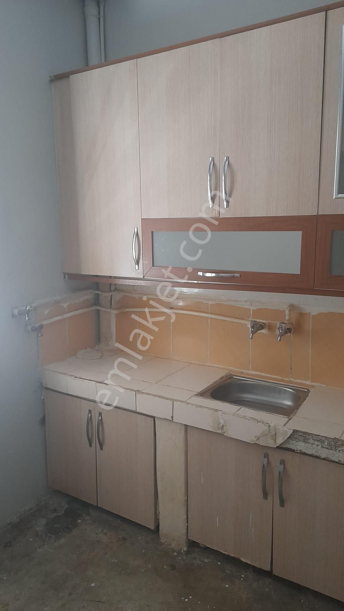 Adana Seyhan Kiralık Müstakil Ev OZCAN GYO'DAN TELLİDERE METRO ANA YOLA YÜRÜME MESAFESİ KİRALIK 2+1 MÜSTAKİL DAİRE