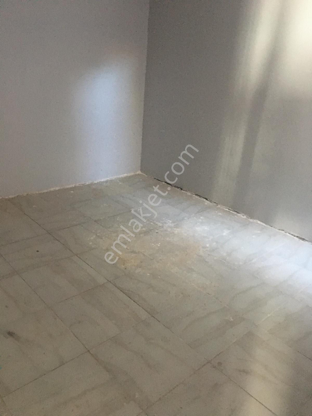 Bağcılar Kirazlı Satılık Daire  2+1 KİRAZLI METRO YANI SATILIK DAİRE