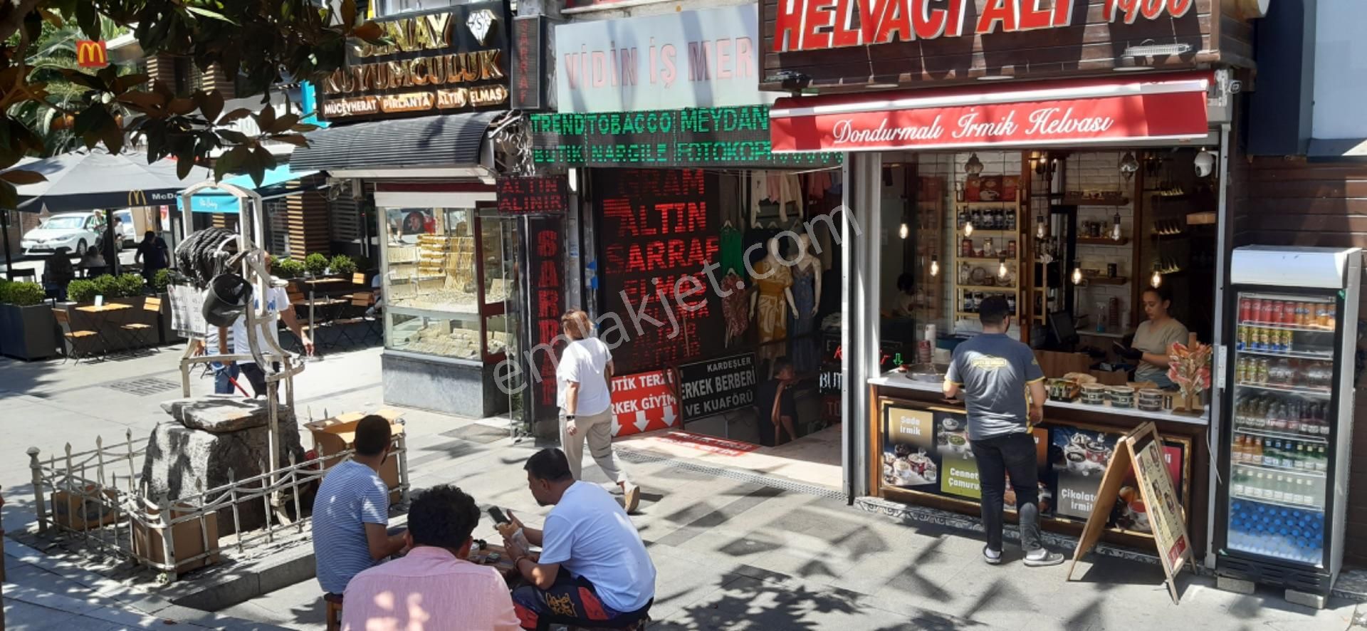 Beşiktaş Sinanpaşa Satılık Dükkan & Mağaza  Beşiktaş Meydanında Vidin İş Merkezinde Dükkan