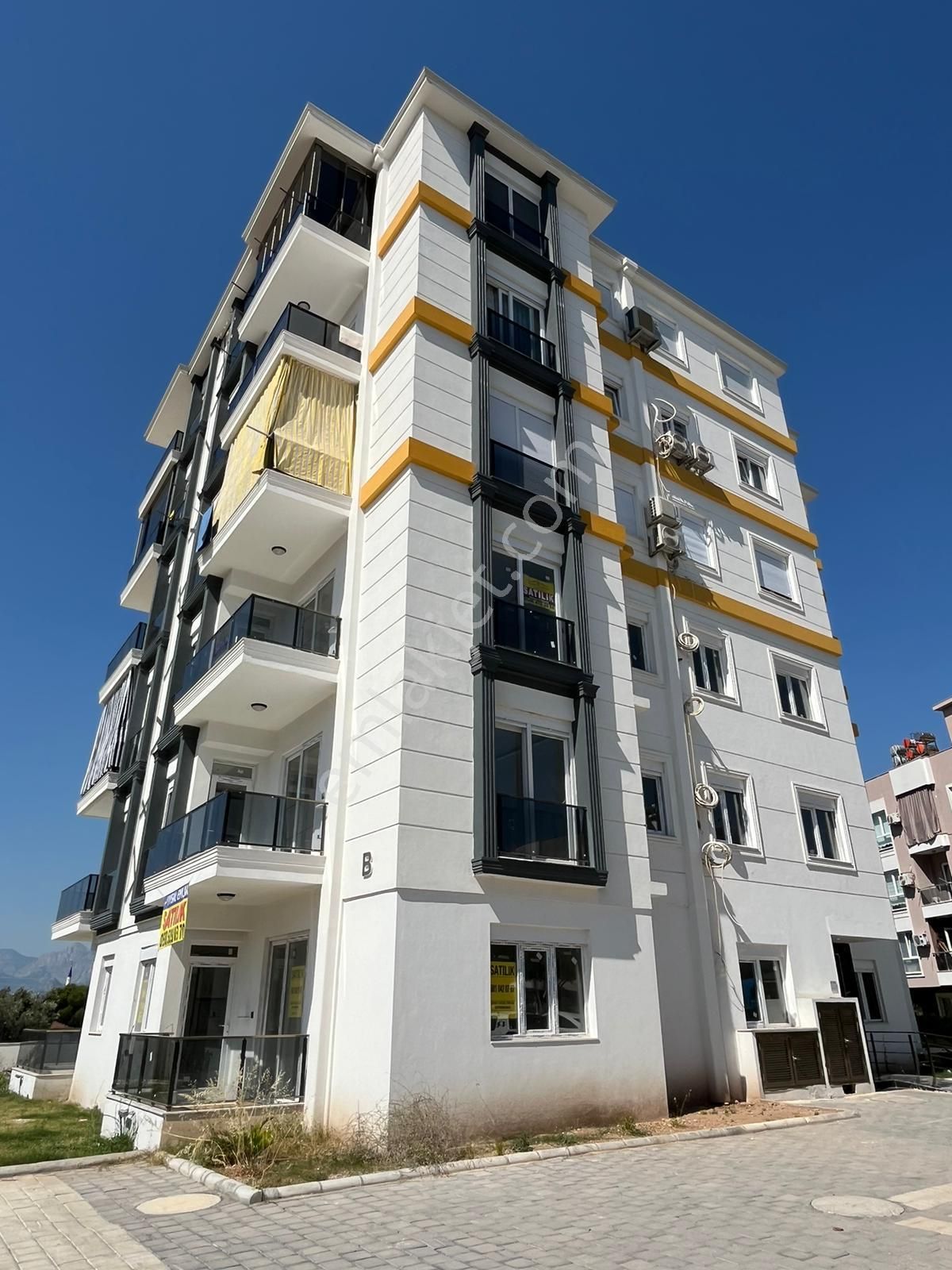 Kepez Göçerler Satılık Daire SIFIR SİTE İÇERİSİNDE 2, KAT 3+1 120 M2 SATILIK