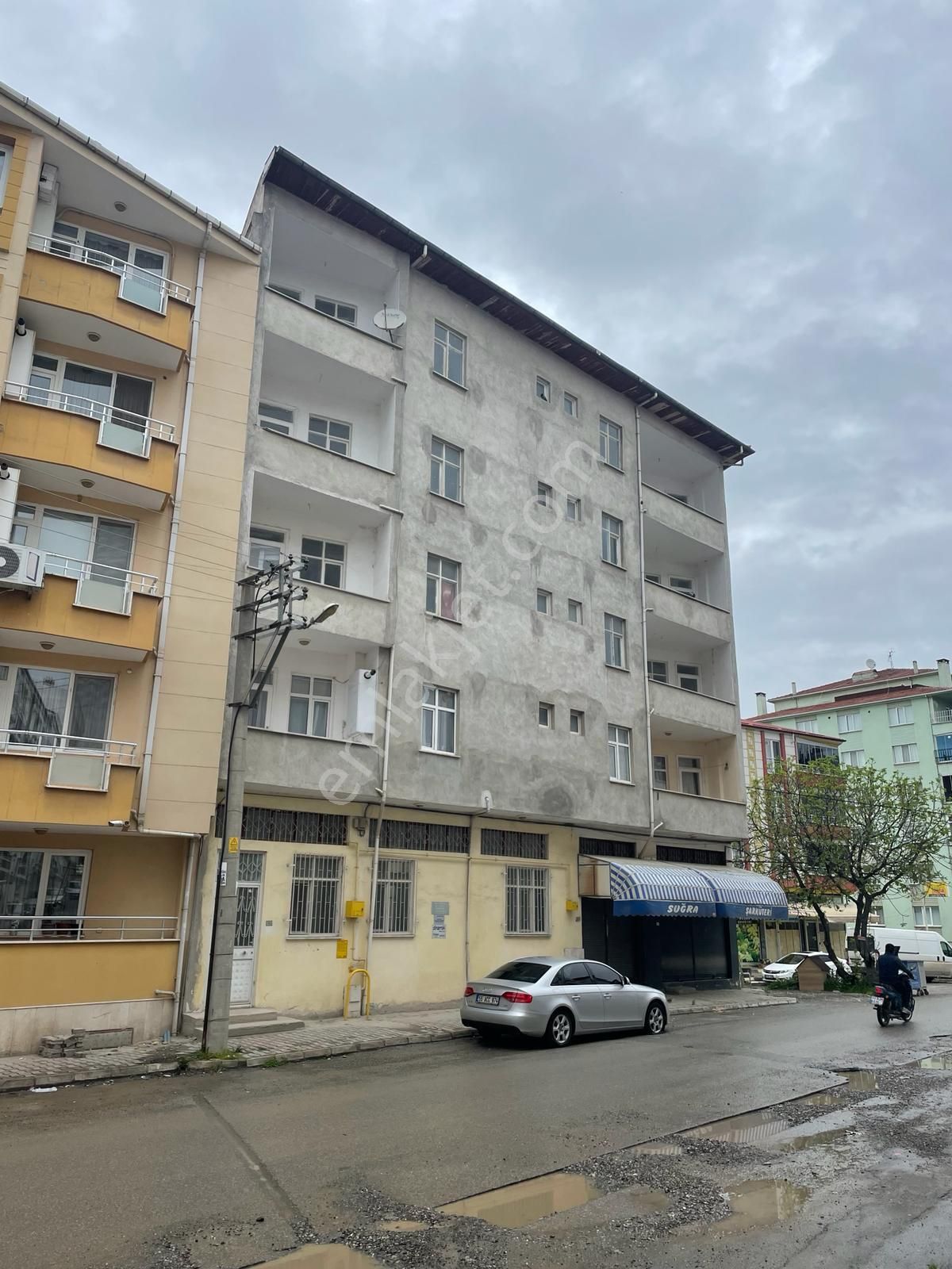 Bafra Mevlana Kiralık Dükkan & Mağaza  KAHVECİOĞLU EMLAK'TAN KİRALIK 60M2 DÜKKAN