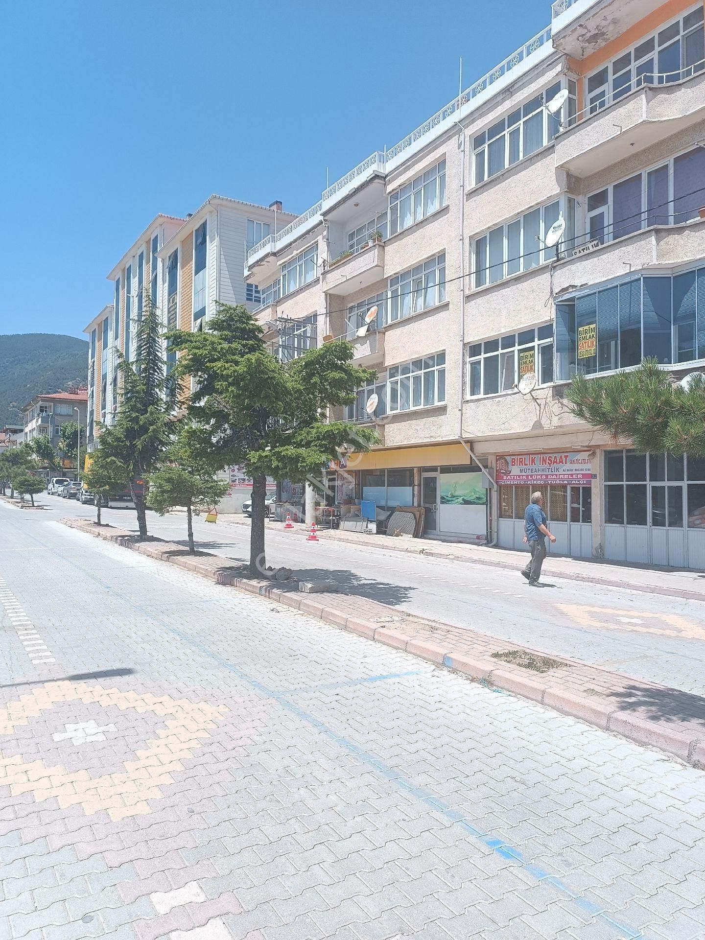 Akşehir İstasyon Satılık Daire  SATILIK YENİ YAPİLCAK ADLİYE KARŞISI HOME OFİS OLARAKTA KULLANILABİLİR YATIRIM AMAÇLI KAÇMAZ 