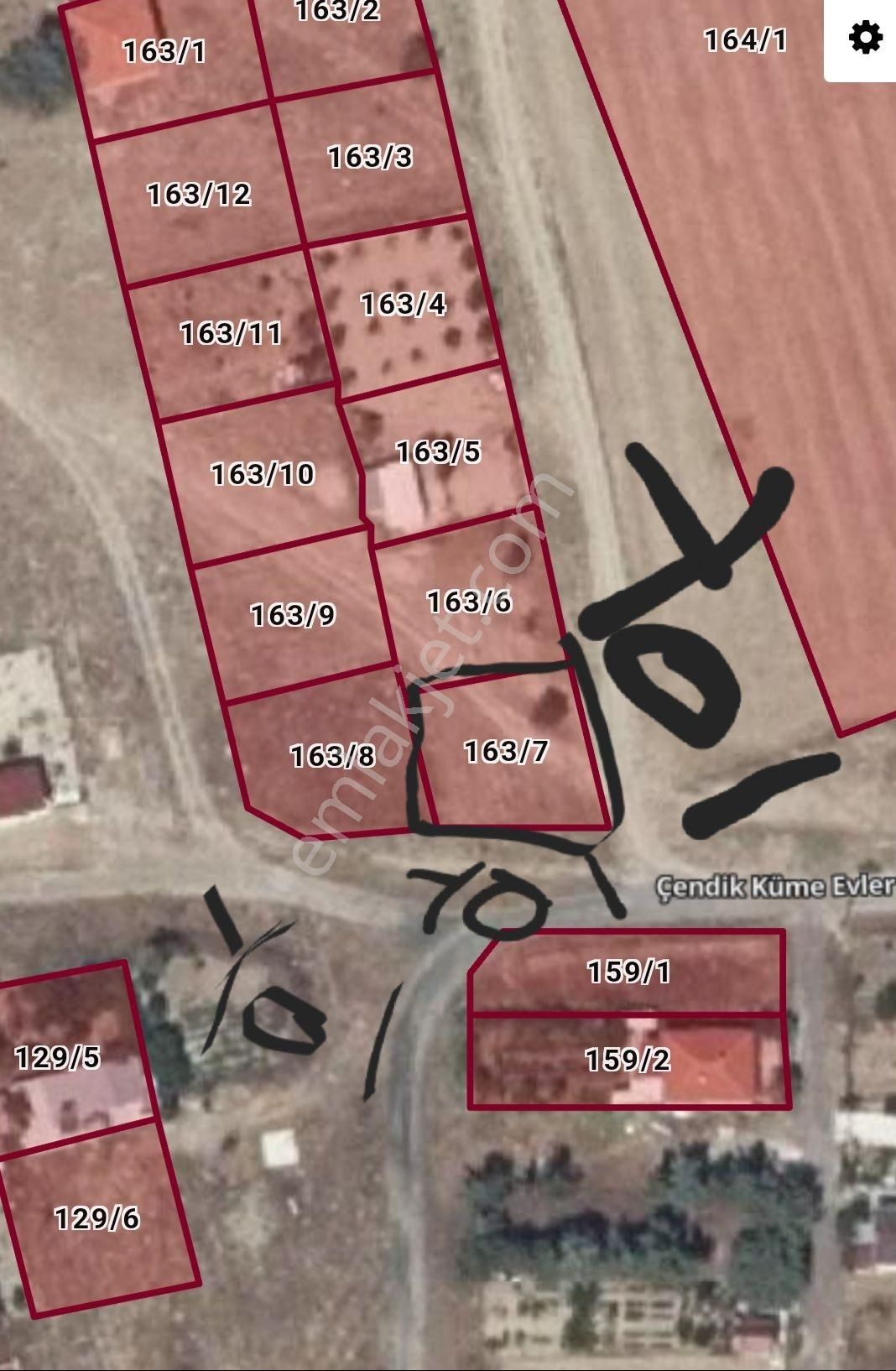 Burdur Merkez Çendik Köyü Satılık Bağ & Bahçe Göl Manzaralı 301 M2 Köşe Parsel Arsa