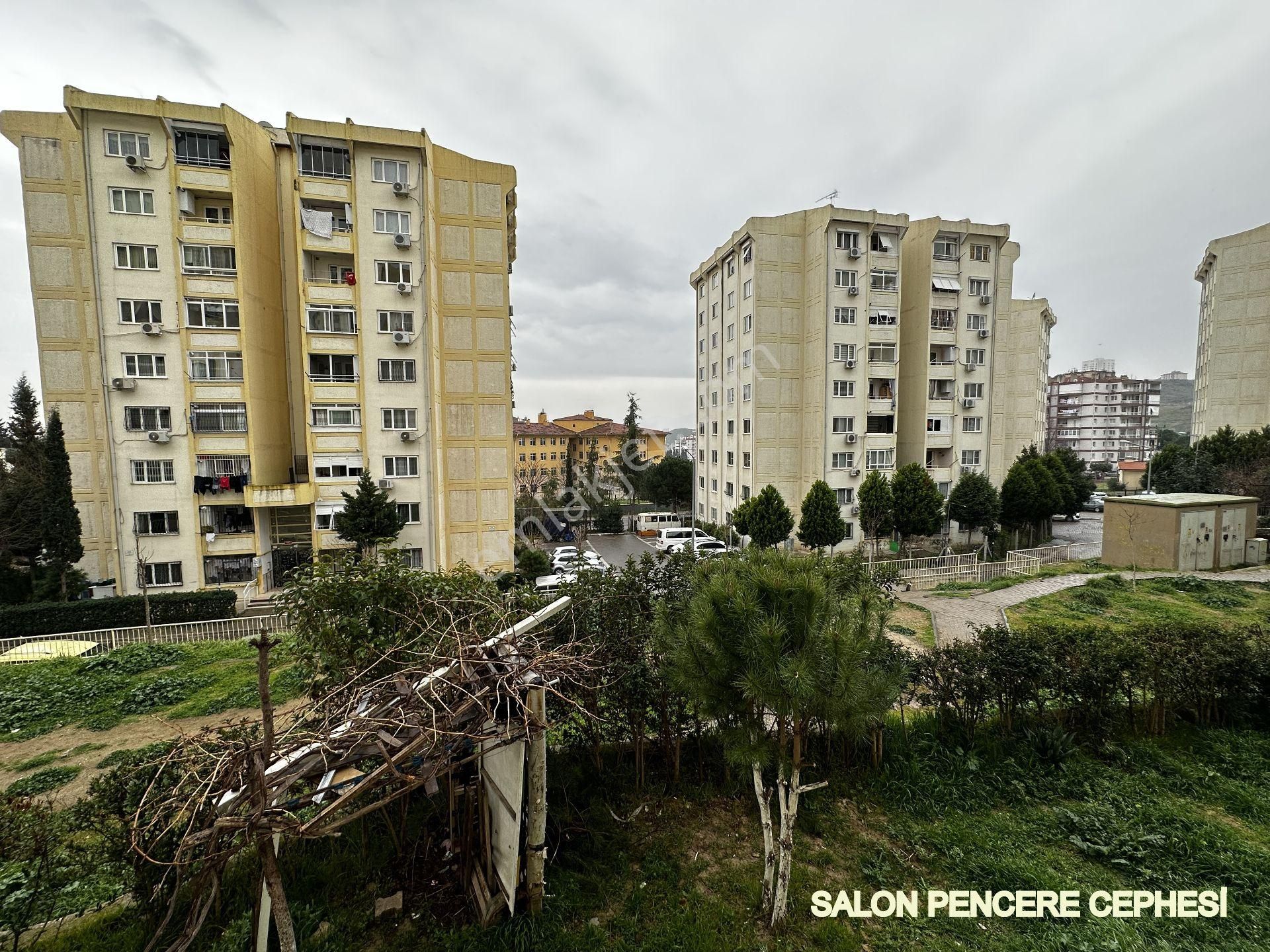 Karşıyaka Zübeyde Hanım Satılık Daire TAŞINMAYA HAZIR BOŞ DURUMDA - ACİL SATILIK