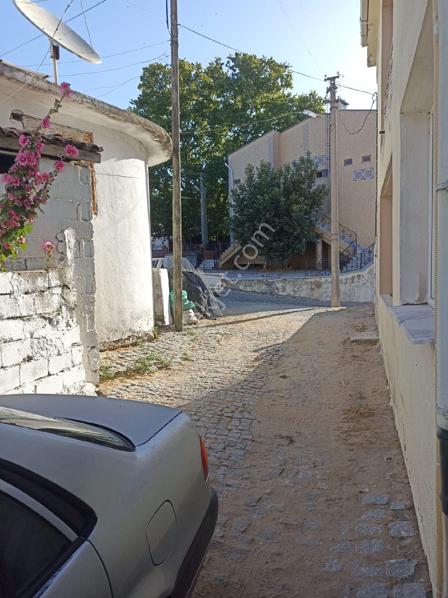 Bergama Kozak Kaplan Mah Satılık Köy Evi - Görsel 14