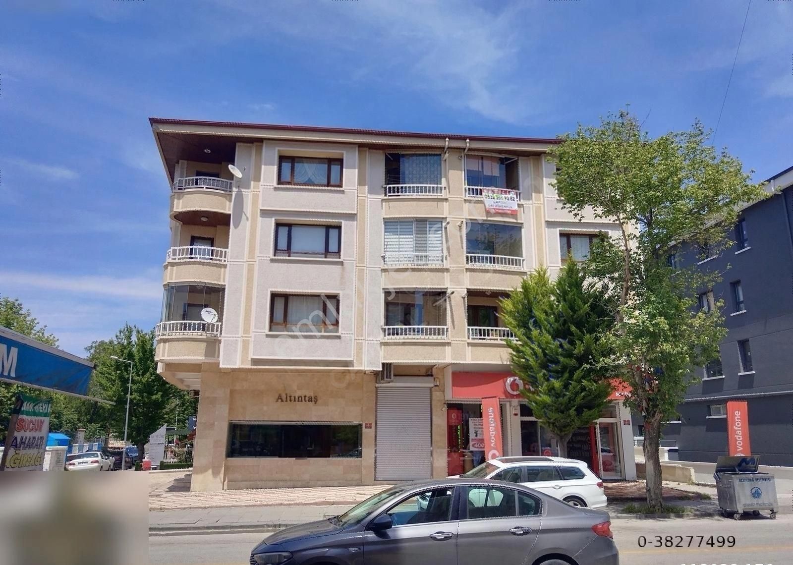 Altındağ Aydınlıkevler Satılık Daire ANKARA AYDINLIKEVLER ÇEVRELİ CAD. 3. KAT BÜYÜK 3+1 DAİRE...