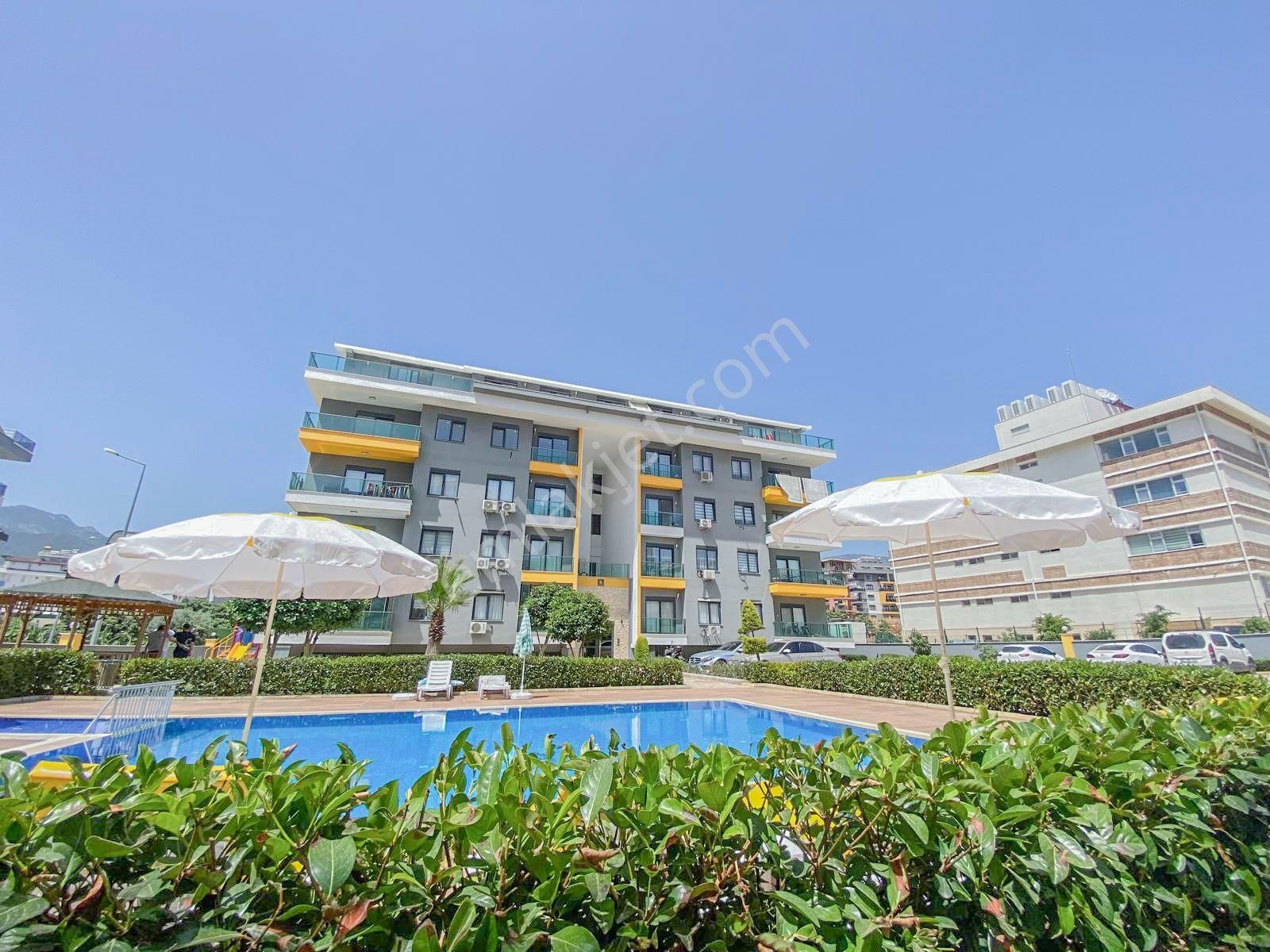 Alanya Oba Satılık Daire  ALANYA OBA MAHALLESİNDE SATILIK 3+1 AYRI MUTFAK DAİRE 