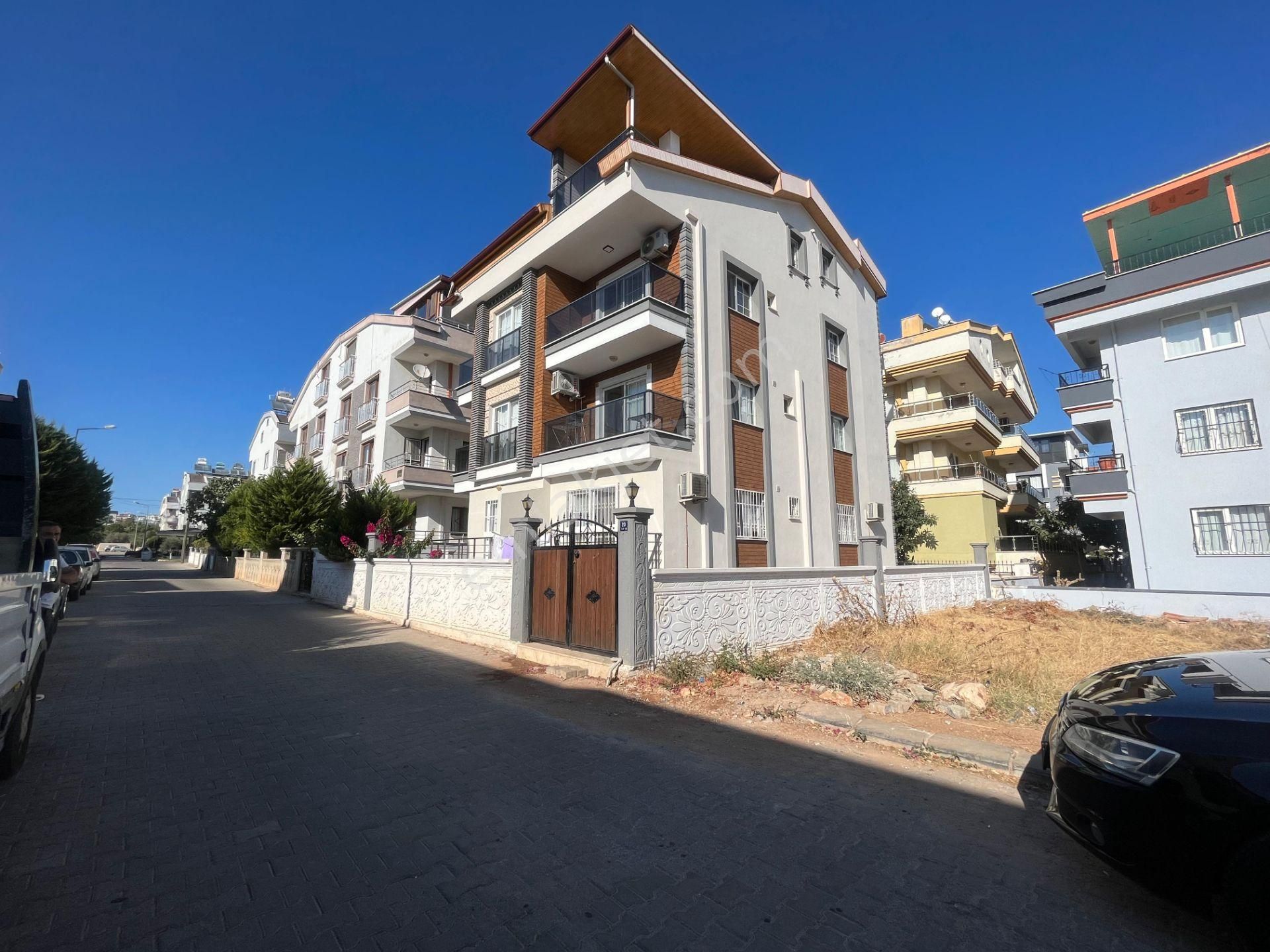 Didim Cumhuriyet Satılık Daire  Didim'de Satılık 3+1 Eşyalı Dubleks Daire