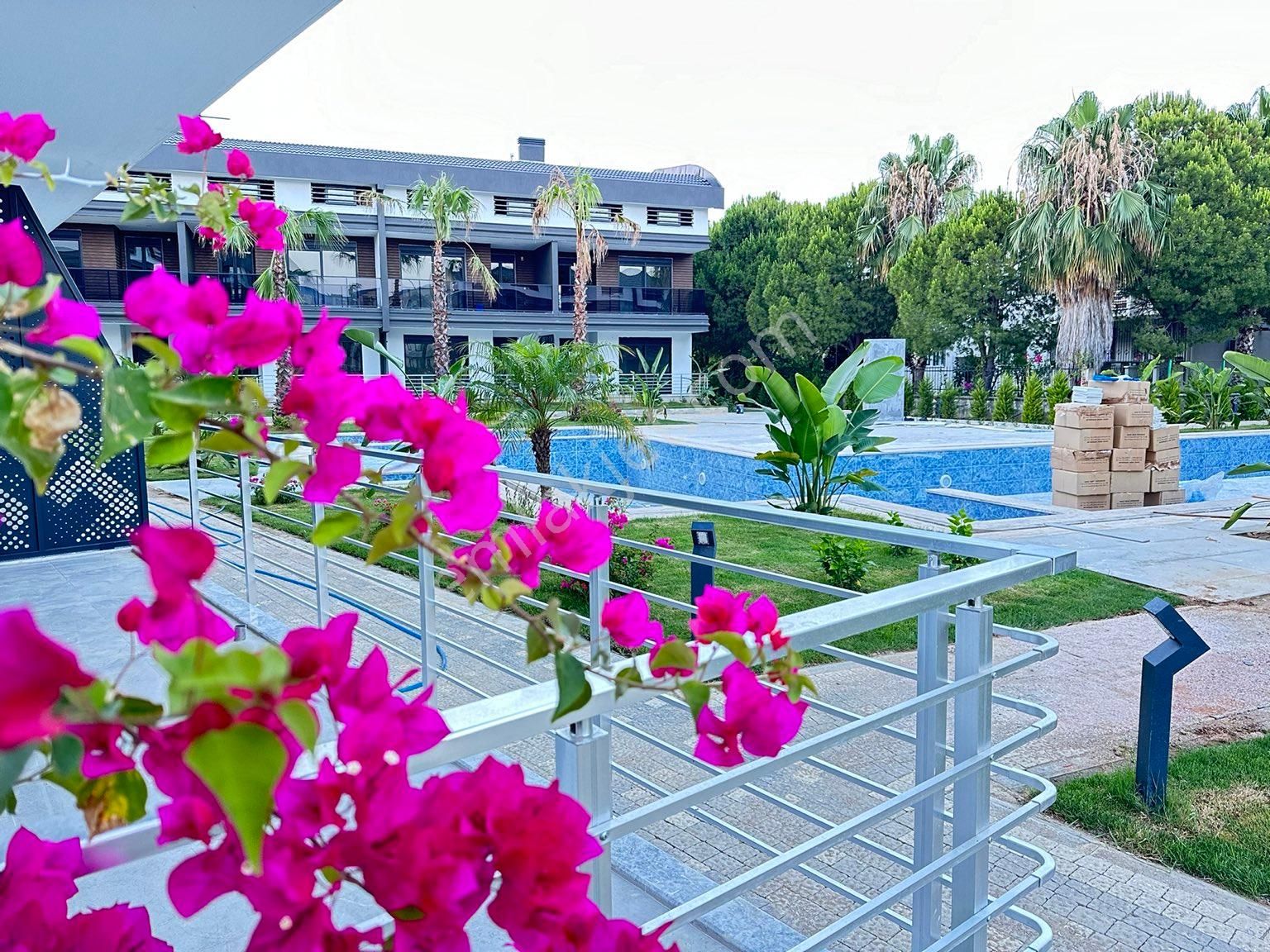 Manavgat Side Satılık Daire MANAVGAT SİDE DE SATILIK SİTE İÇİNDE SATILIK LÜKS DÜBLEKS DAİRE