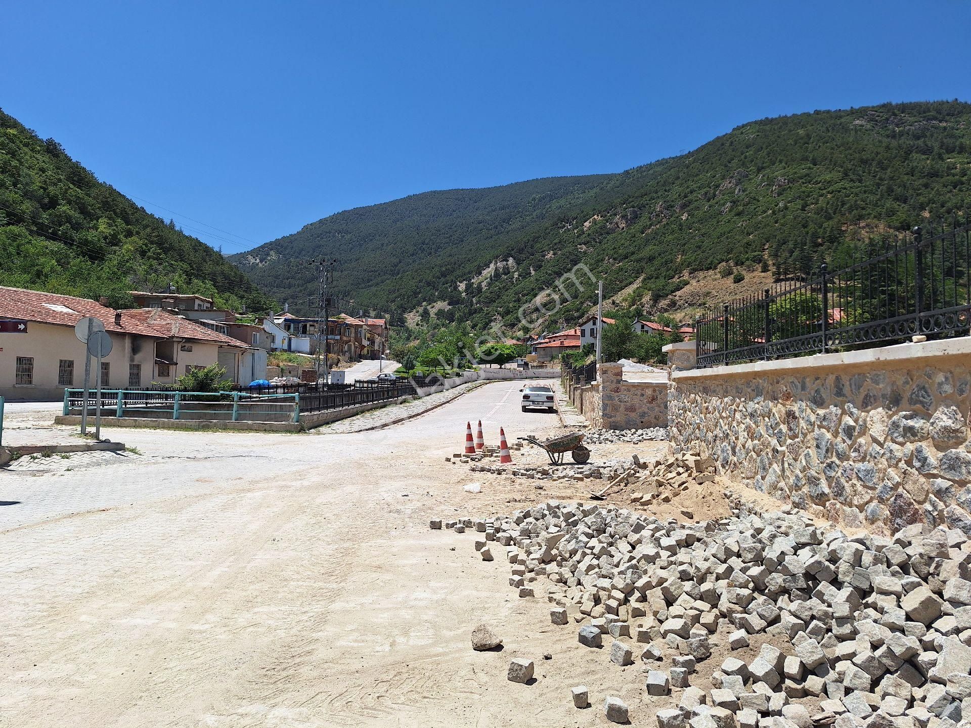 Akşehir Çimenli Satılık Konut İmarlı daglı emlaktan  cimenli  mahallesinde