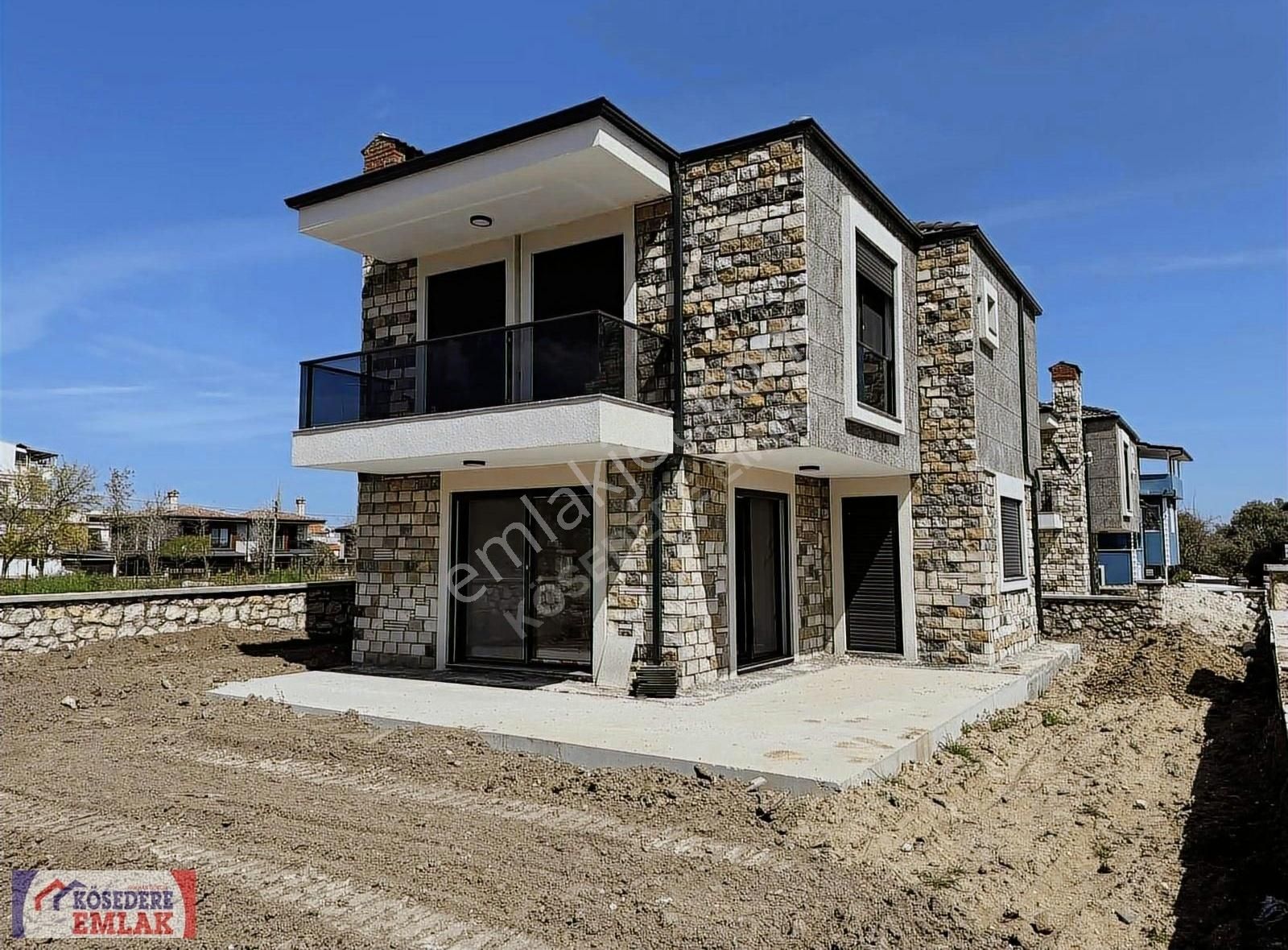 Karaburun Mordoğan Satılık Villa MORDOĞAN MERKEZDE TAM MÜSTAKİL, SIFIR VİLLA